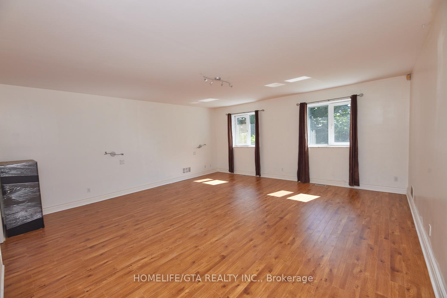 Photo 25 of Unit Main Floor, 12331 Weston Road, Vaughan, Kleinburg — HOMEH