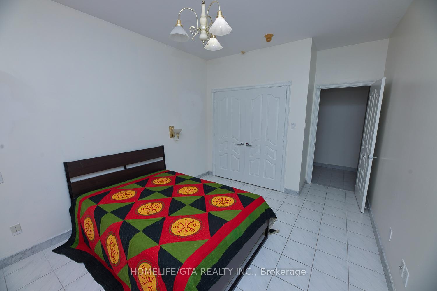 Photo 27 of Unit Main Floor, 12331 Weston Road, Vaughan, Kleinburg — HOMEH