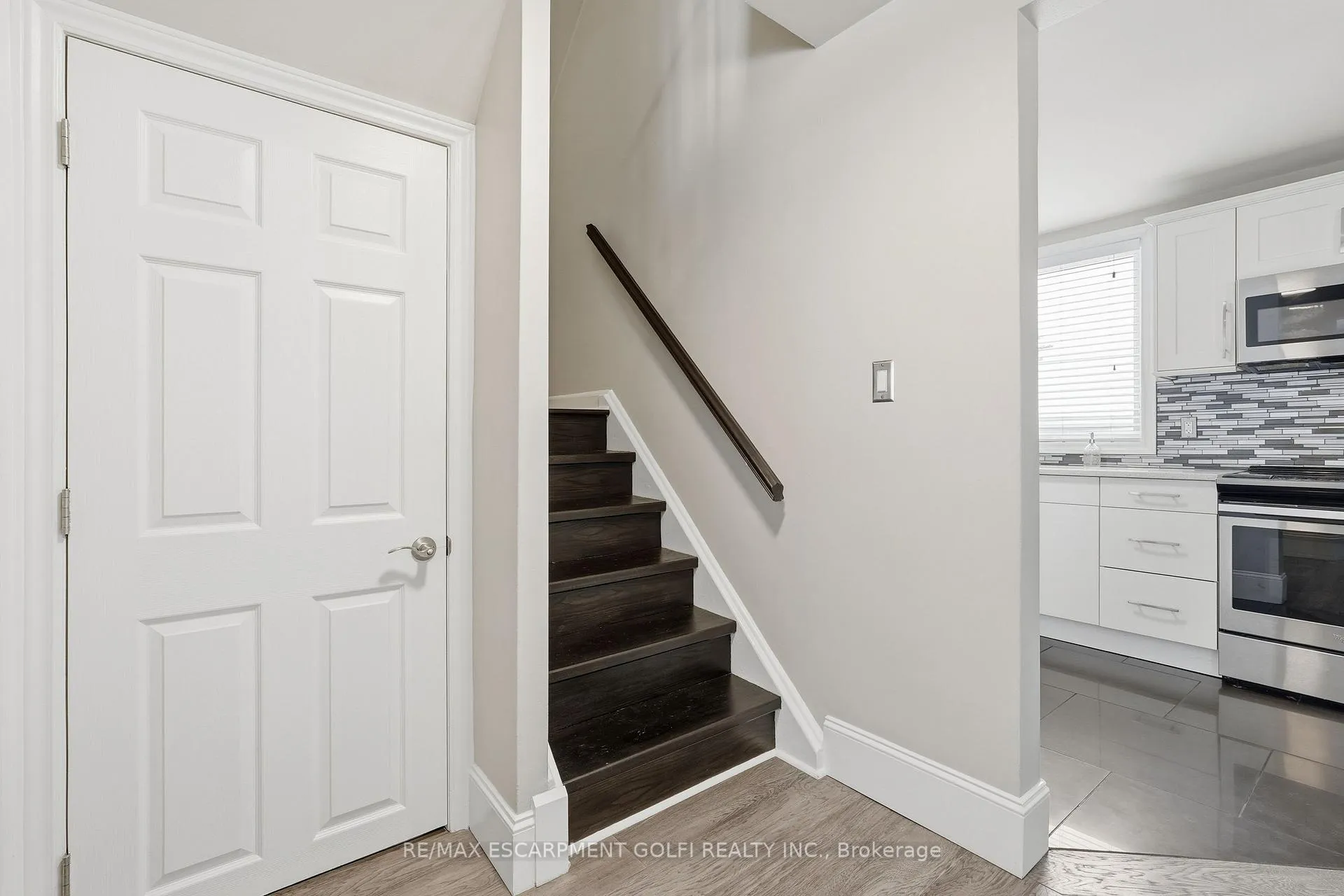 Photo 16 of 189 East 43rd Street, Hamilton, Sunninghill — HOMEH