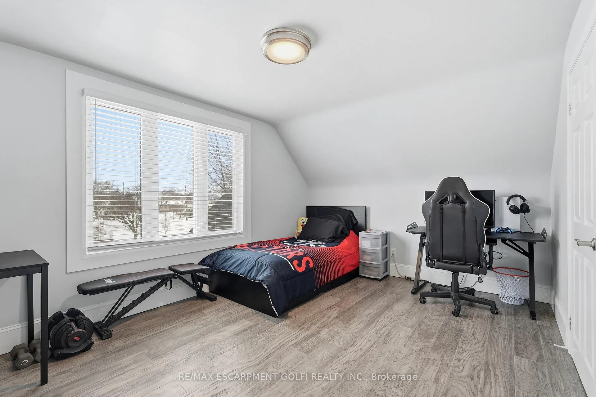 Photo 19 of 189 East 43rd Street, Hamilton, Sunninghill — HOMEH