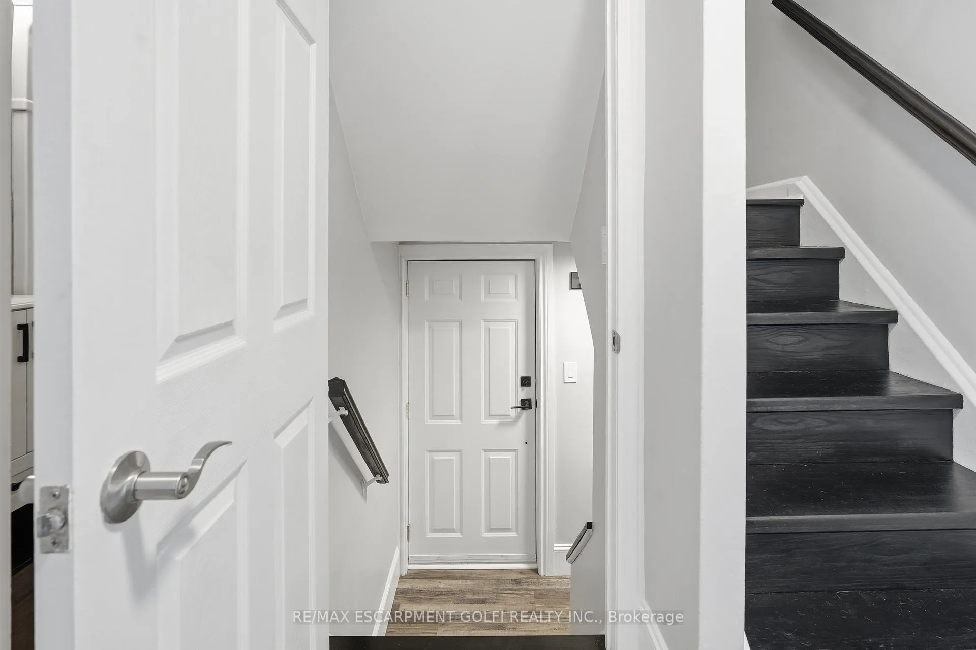 Photo 21 of 189 East 43rd Street, Hamilton, Sunninghill — HOMEH