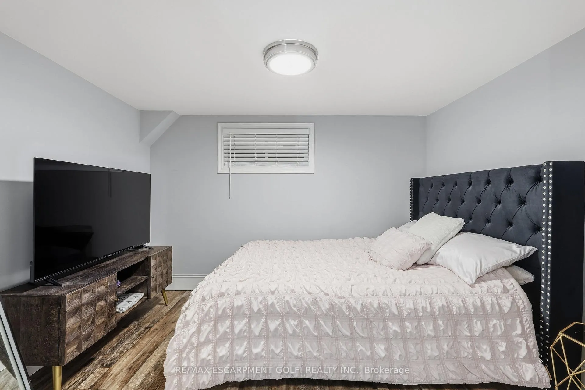 Photo 25 of 189 East 43rd Street, Hamilton, Sunninghill — HOMEH