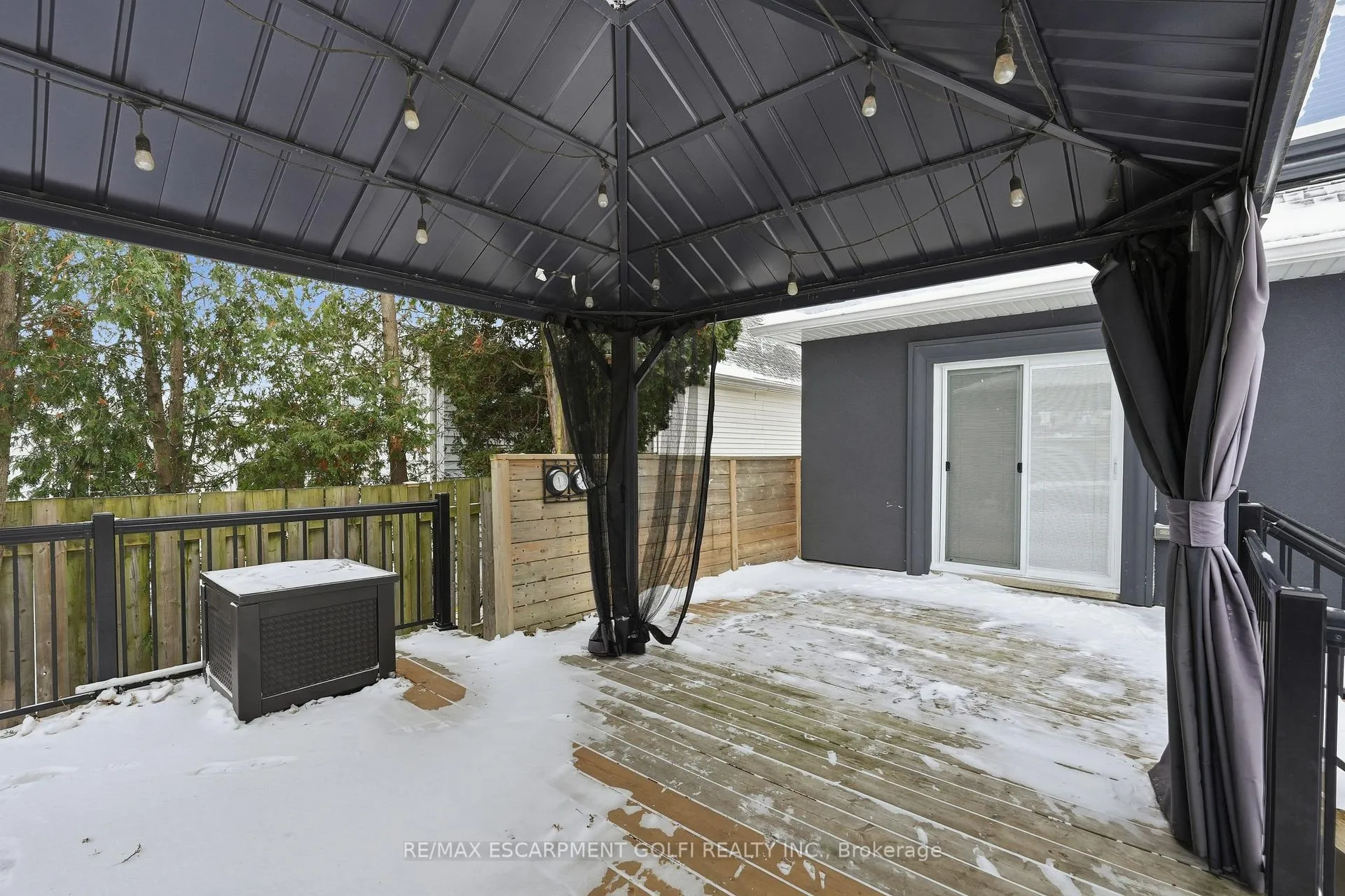 Photo 38 of 189 East 43rd Street, Hamilton, Sunninghill — HOMEH