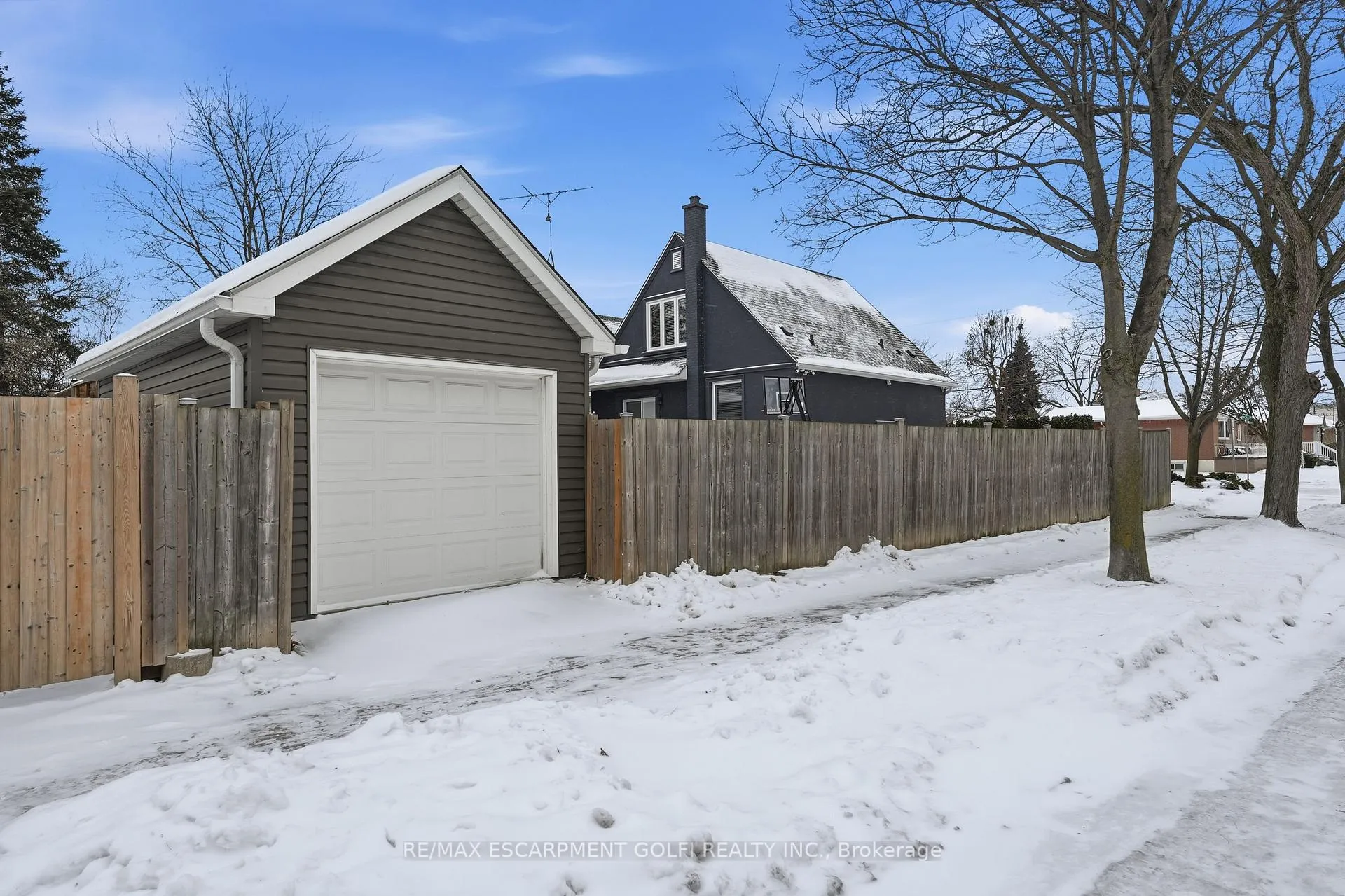 Photo 69 of 189 East 43rd Street, Hamilton, Sunninghill — HOMEH