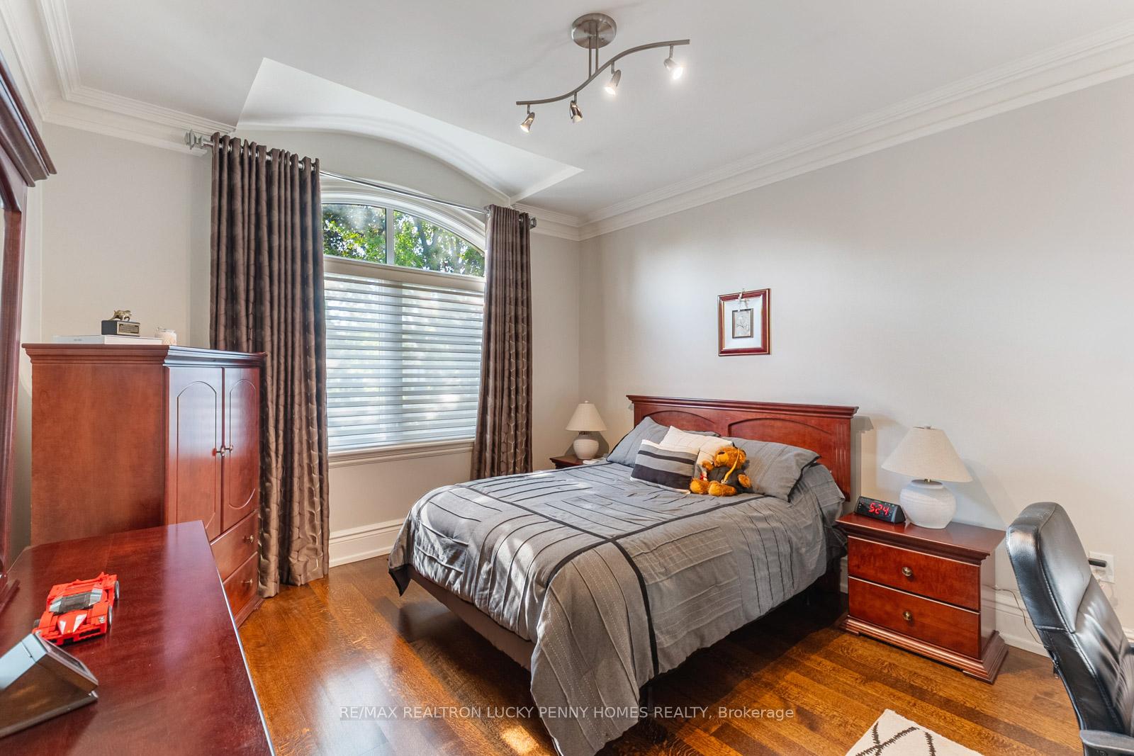 Photo 32 of 23 Hawkridge Avenue, Markham, Bullock — HOMEH