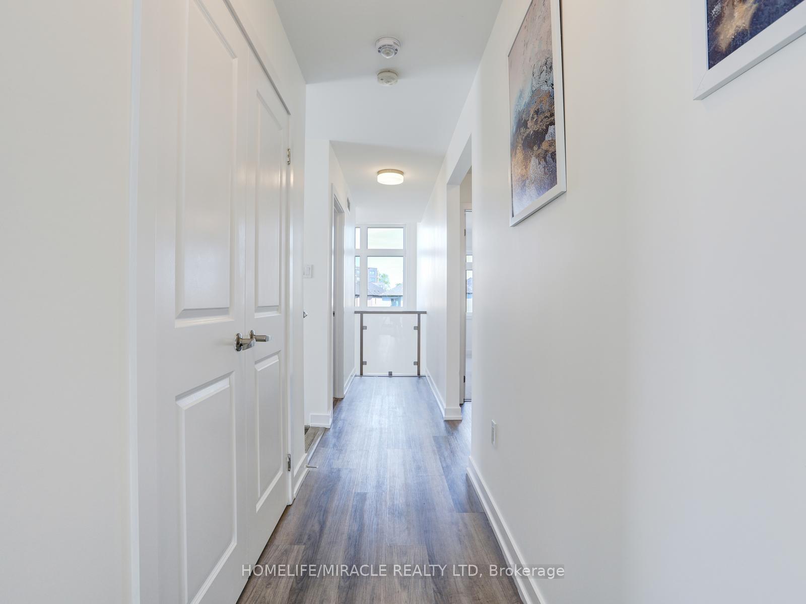 Photo 45 of 29 Ferris Circle, Guelph, Clairfields/Hanlon Business Park — HOMEH