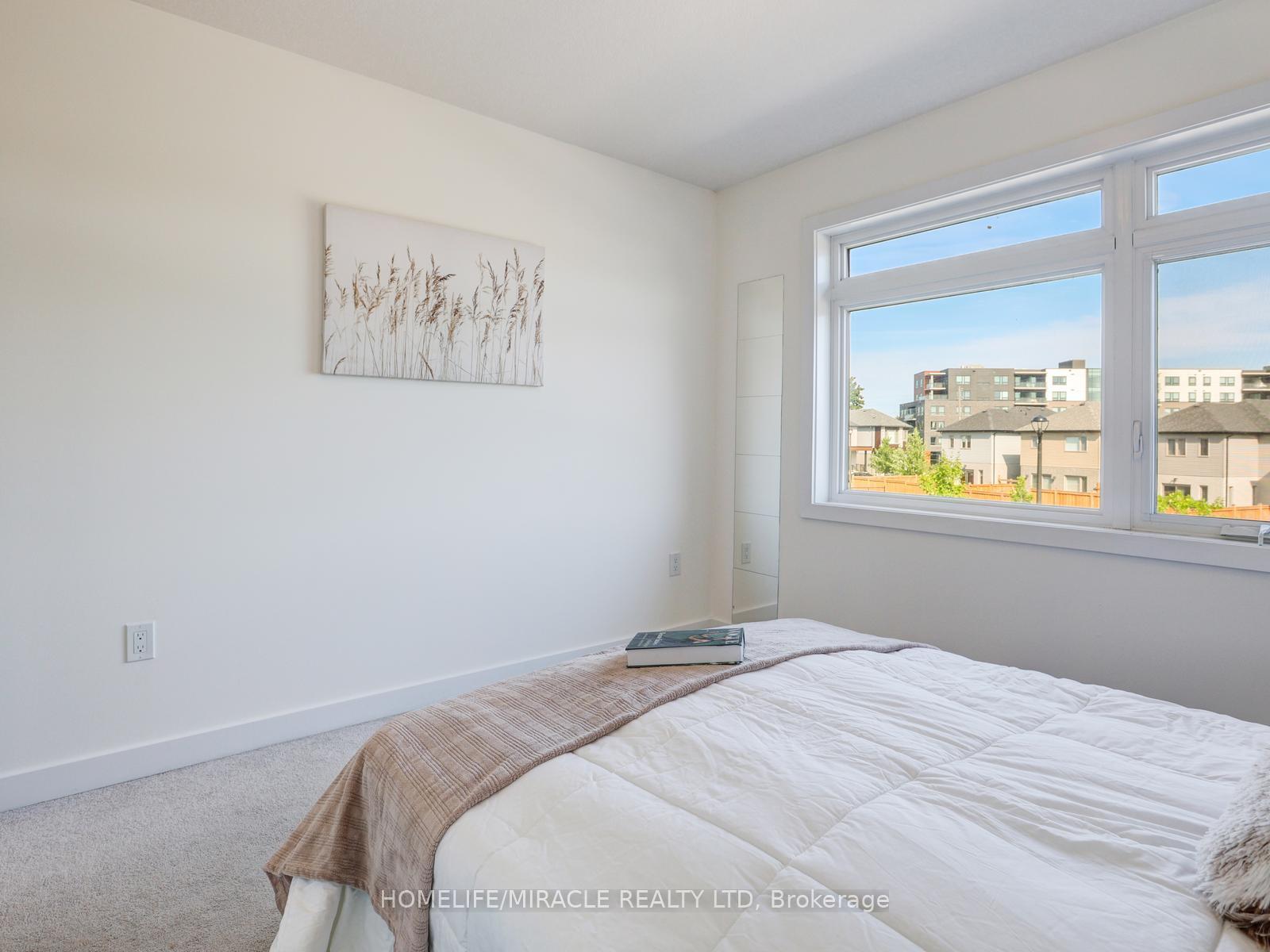 Photo 56 of 29 Ferris Circle, Guelph, Clairfields/Hanlon Business Park — HOMEH