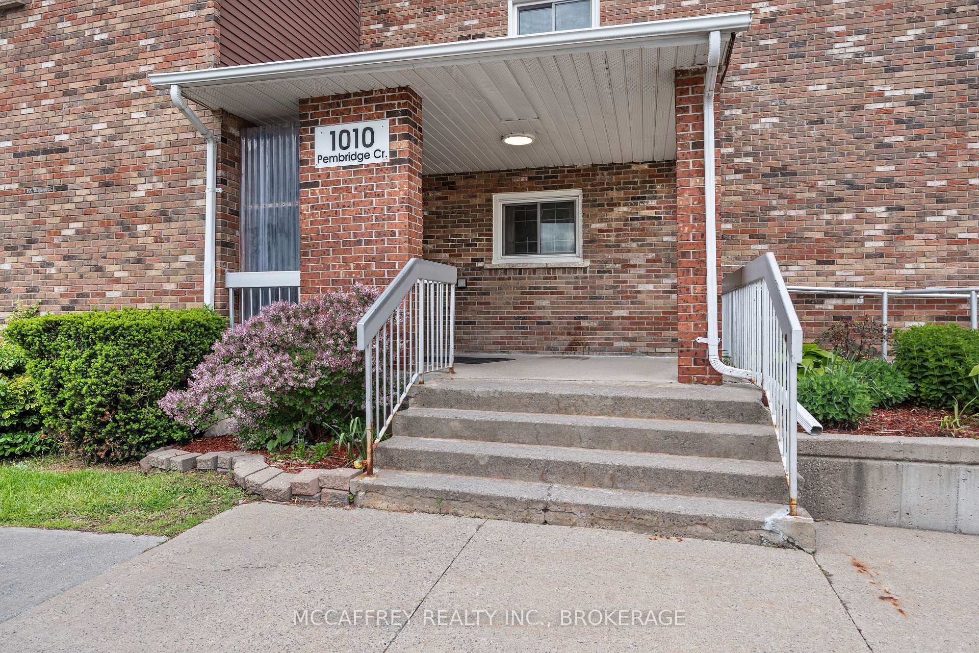 Photo 4 of Unit 102, 1010 Pembridge Crescent, Kingston, North of Taylor-Kidd Blvd — HOMEH
