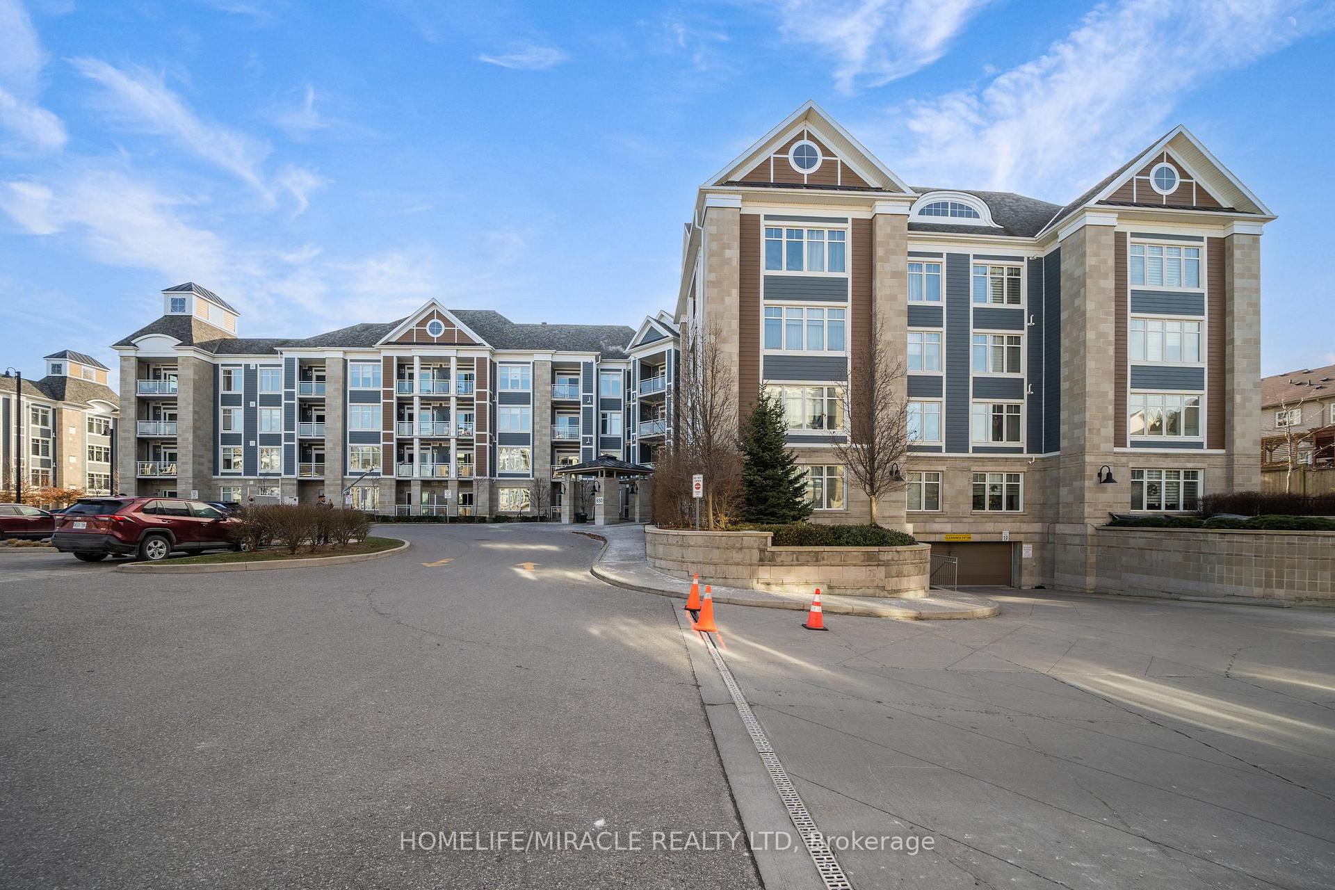 Photo 8 of Unit 303, 650 Gordon Street, Whitby, Port Whitby — HOMEH