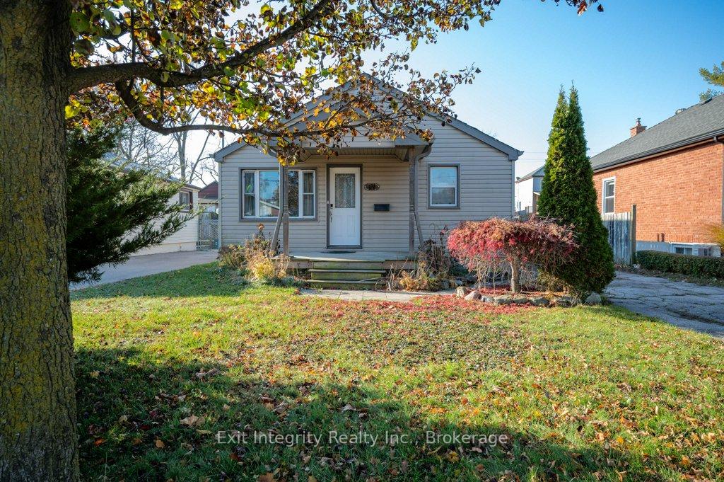 Front of 131 Elmwood Avenue