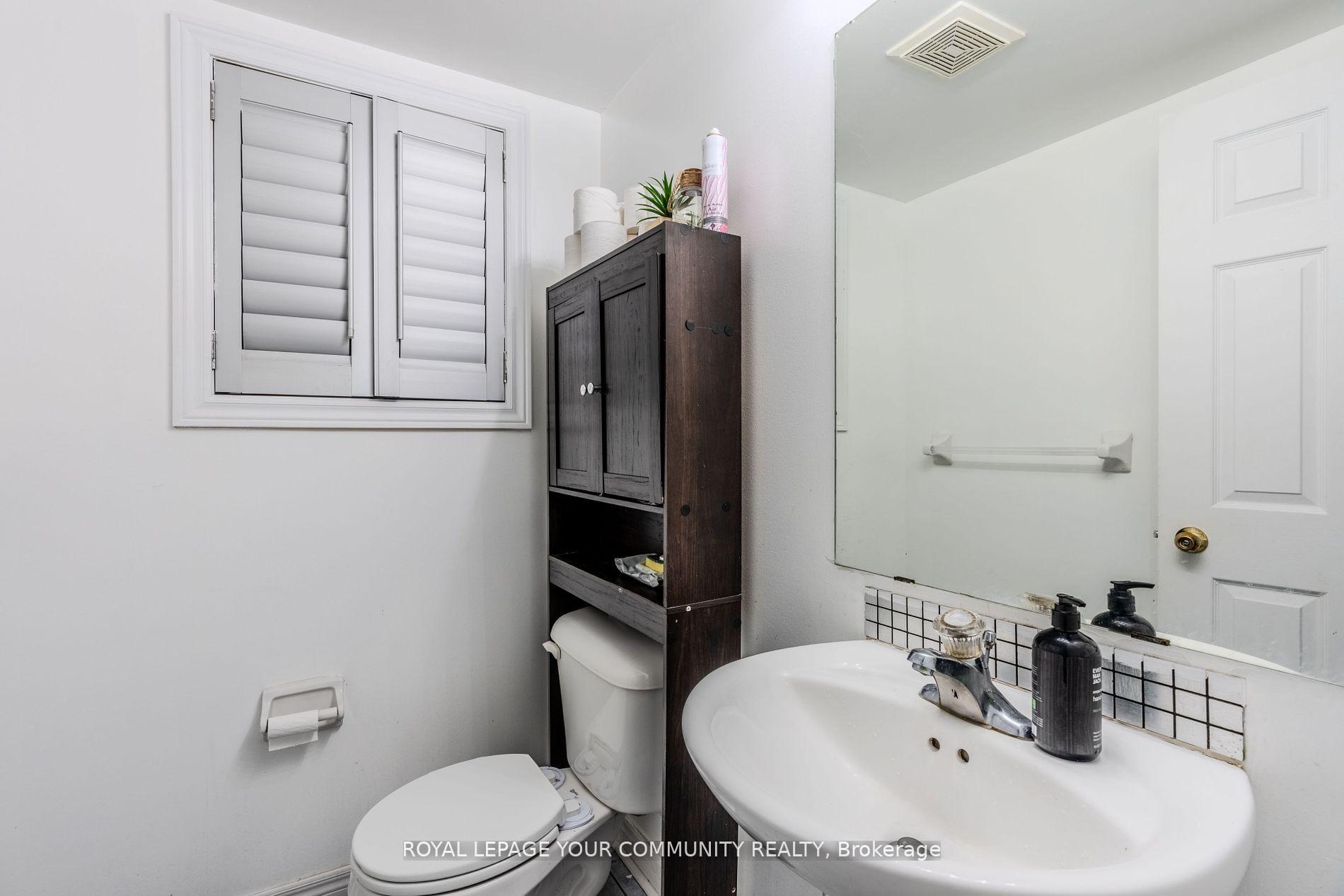 Photo 4 of 22 Panama Place, Brampton, Bram East — HOMEH