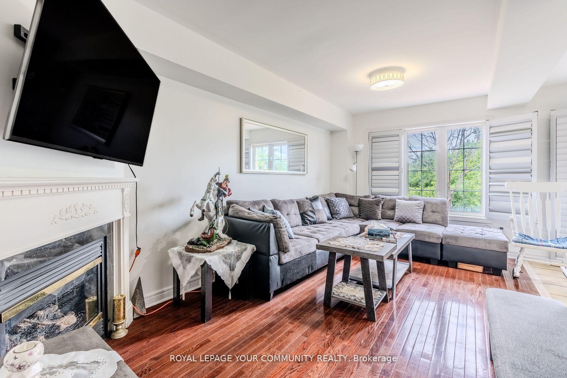 Photo 7 of 22 Panama Place, Brampton, Bram East — HOMEH