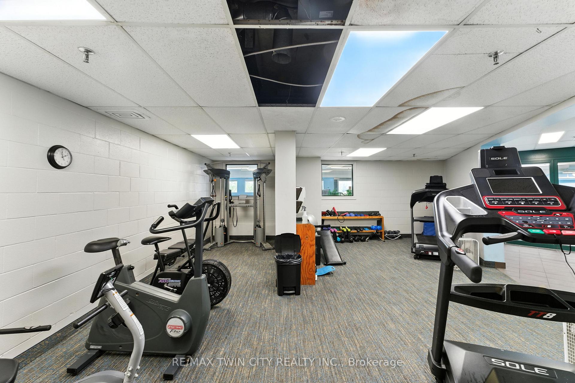 Photo 30 of Unit 1104, 237 King Street W, Cambridge — HOMEH
