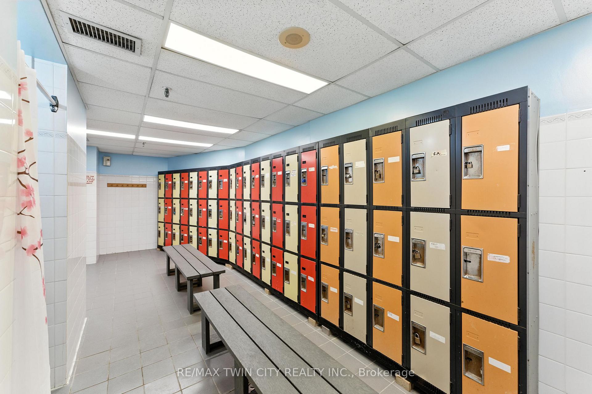 Photo 36 of Unit 1104, 237 King Street W, Cambridge — HOMEH
