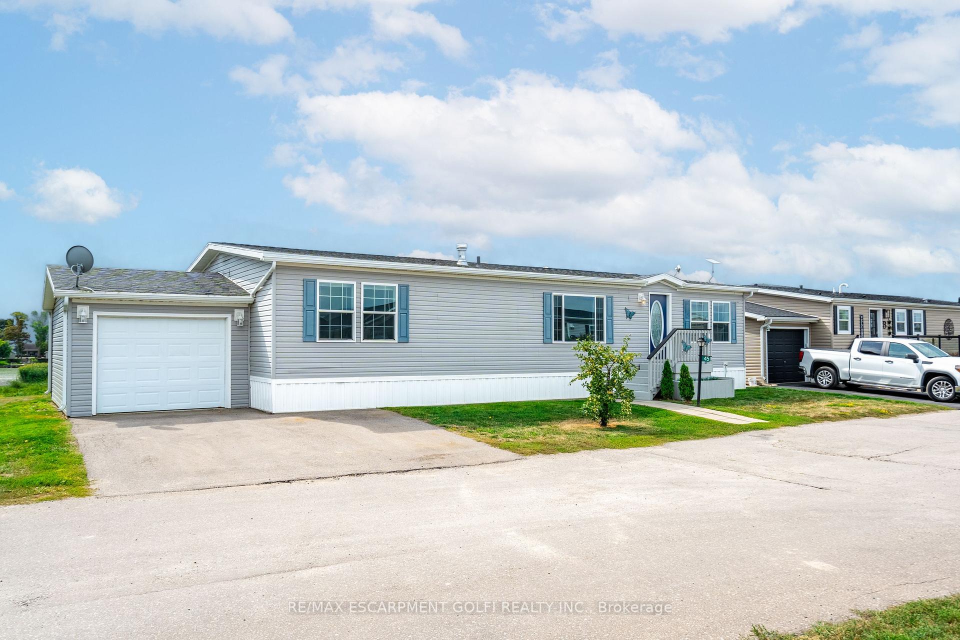 Photo 2 of 45 Riverbend Crescent, Haldimand, Nanticoke — HOMEH