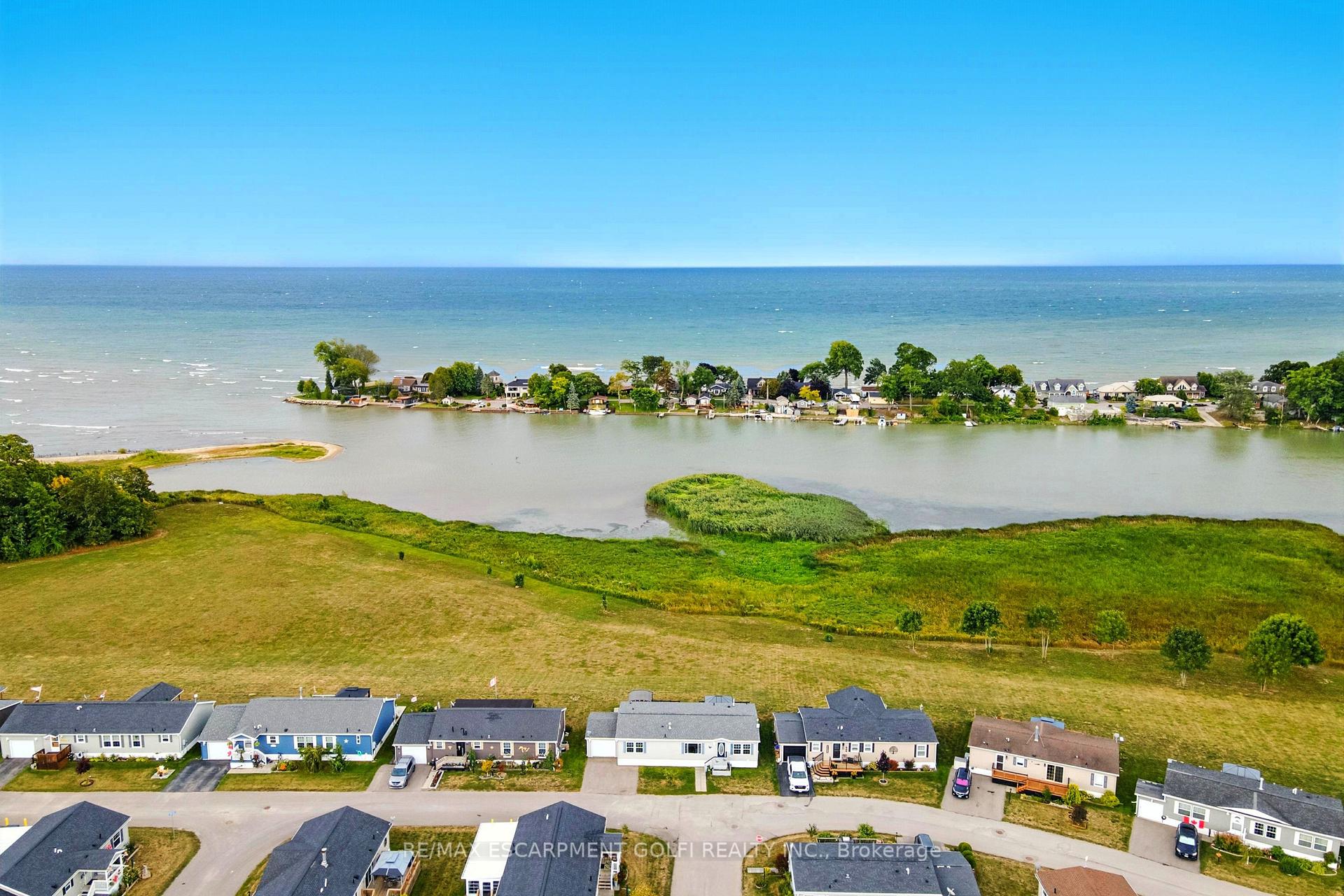 Photo 28 of 45 Riverbend Crescent, Haldimand, Nanticoke — HOMEH