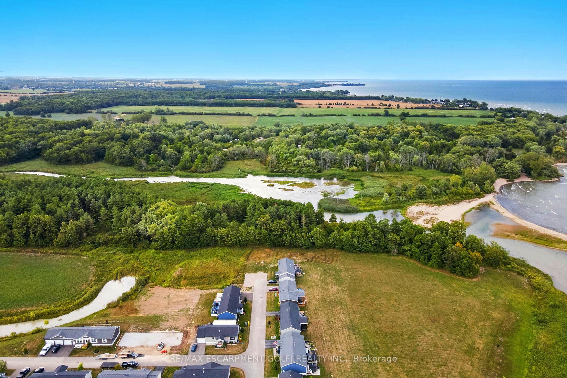 Photo 29 of 45 Riverbend Crescent, Haldimand, Nanticoke — HOMEH