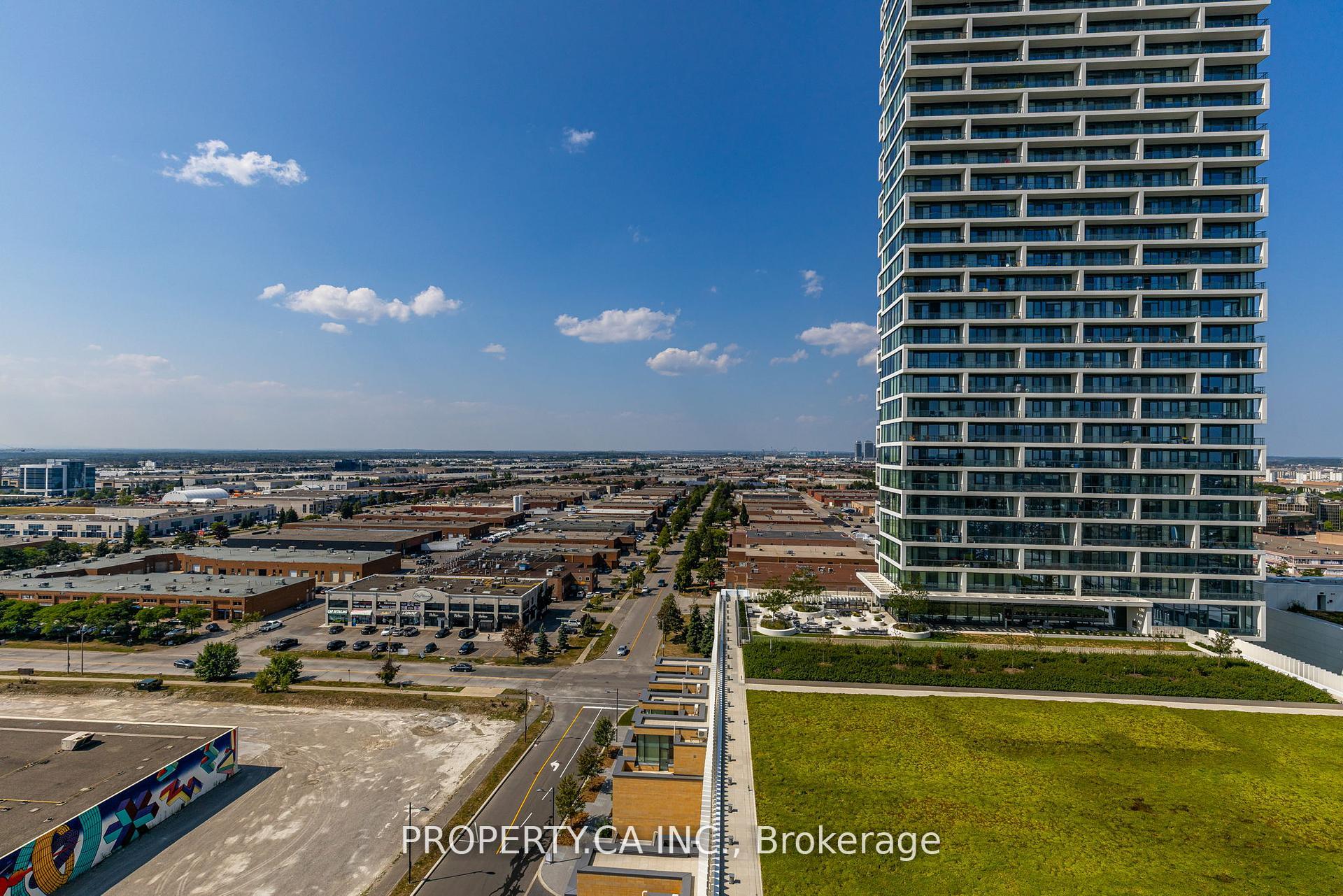 Photo 4 of Unit 1711, 5 Buttermill Avenue, Vaughan, Vaughan Corporate Centre — HOMEH