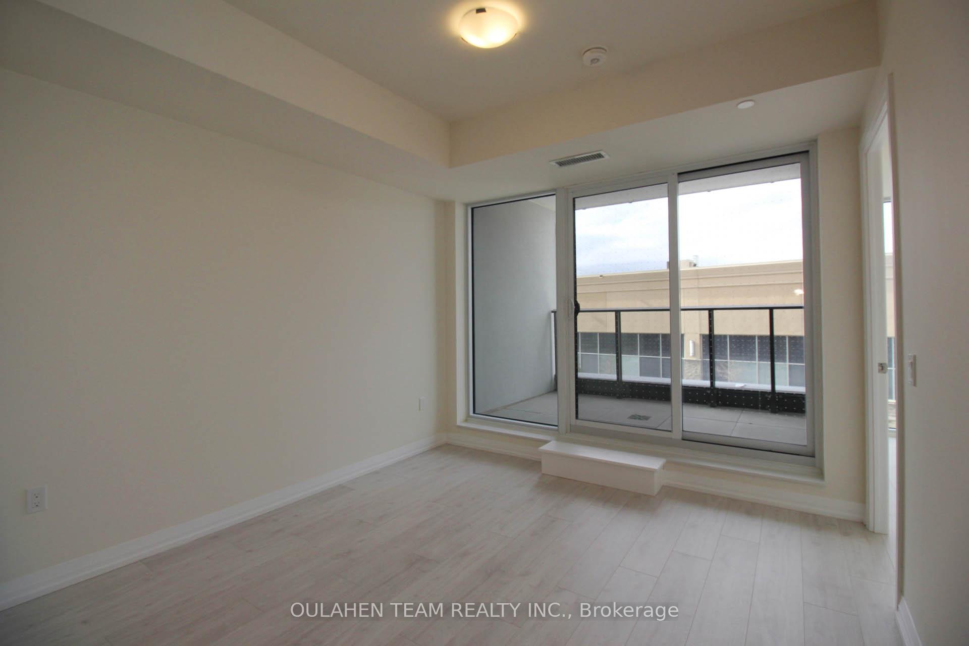 Photo 6 of Unit 208, 27 Korda Gate, Vaughan, Vellore Village — HOMEH