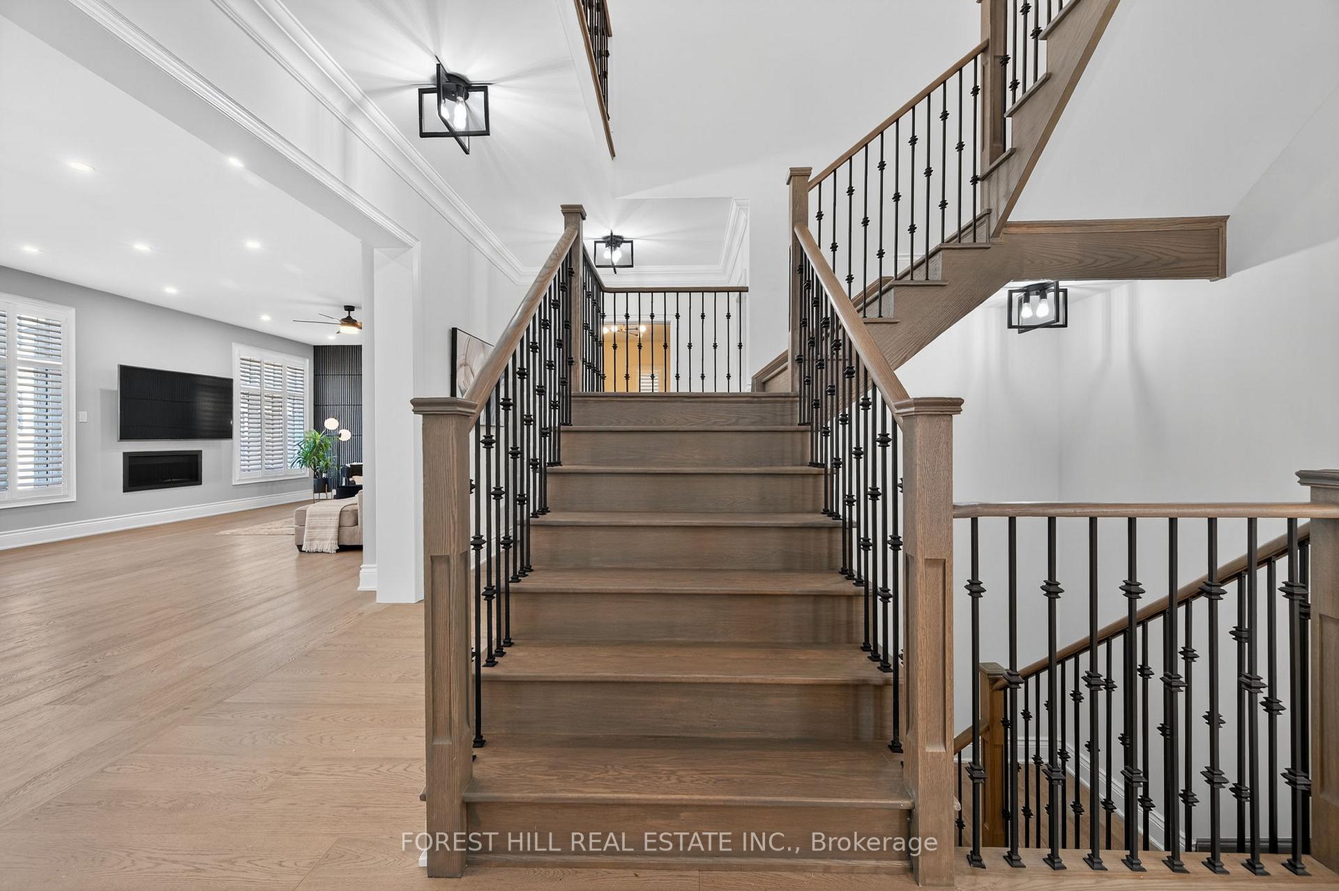 Photo 9 of 71 Sofia Olivia Crescent, Vaughan, Patterson — HOMEH