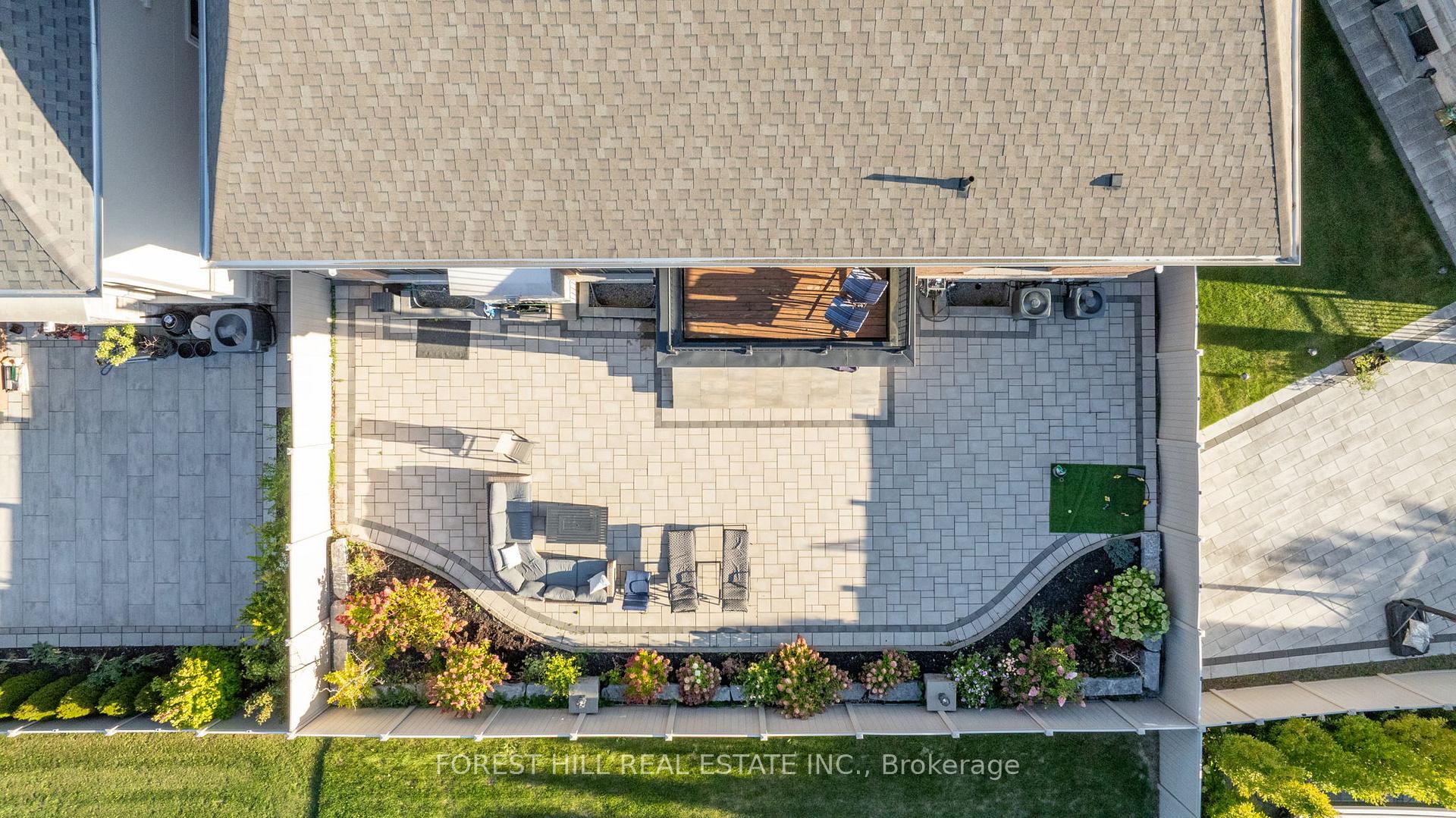 Photo 49 of 71 Sofia Olivia Crescent, Vaughan, Patterson — HOMEH