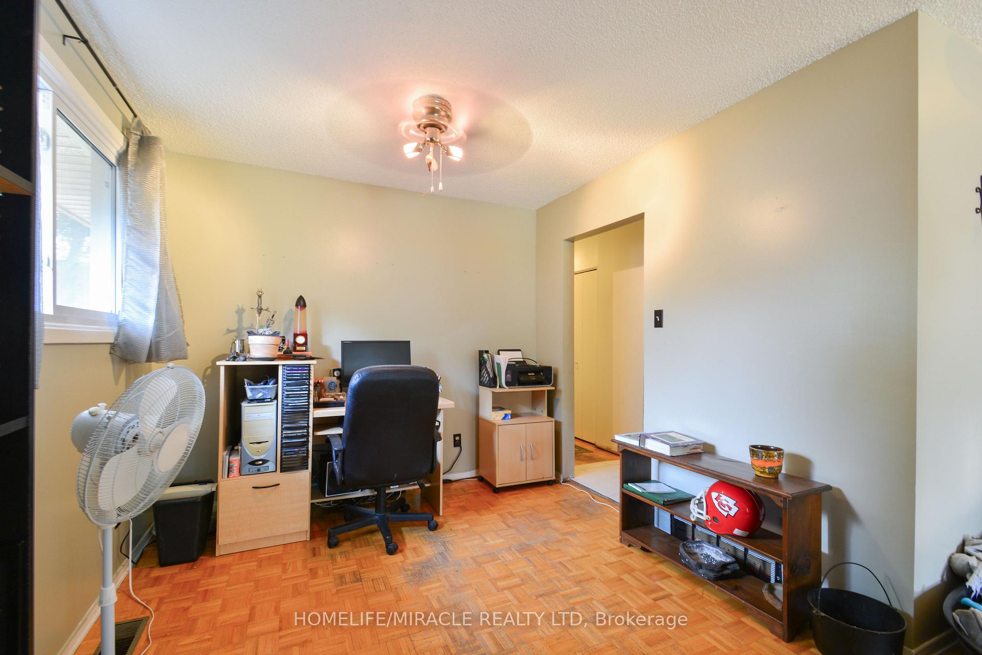 Photo 14 of 36 Arrowhead Place, Kitchener — HOMEH