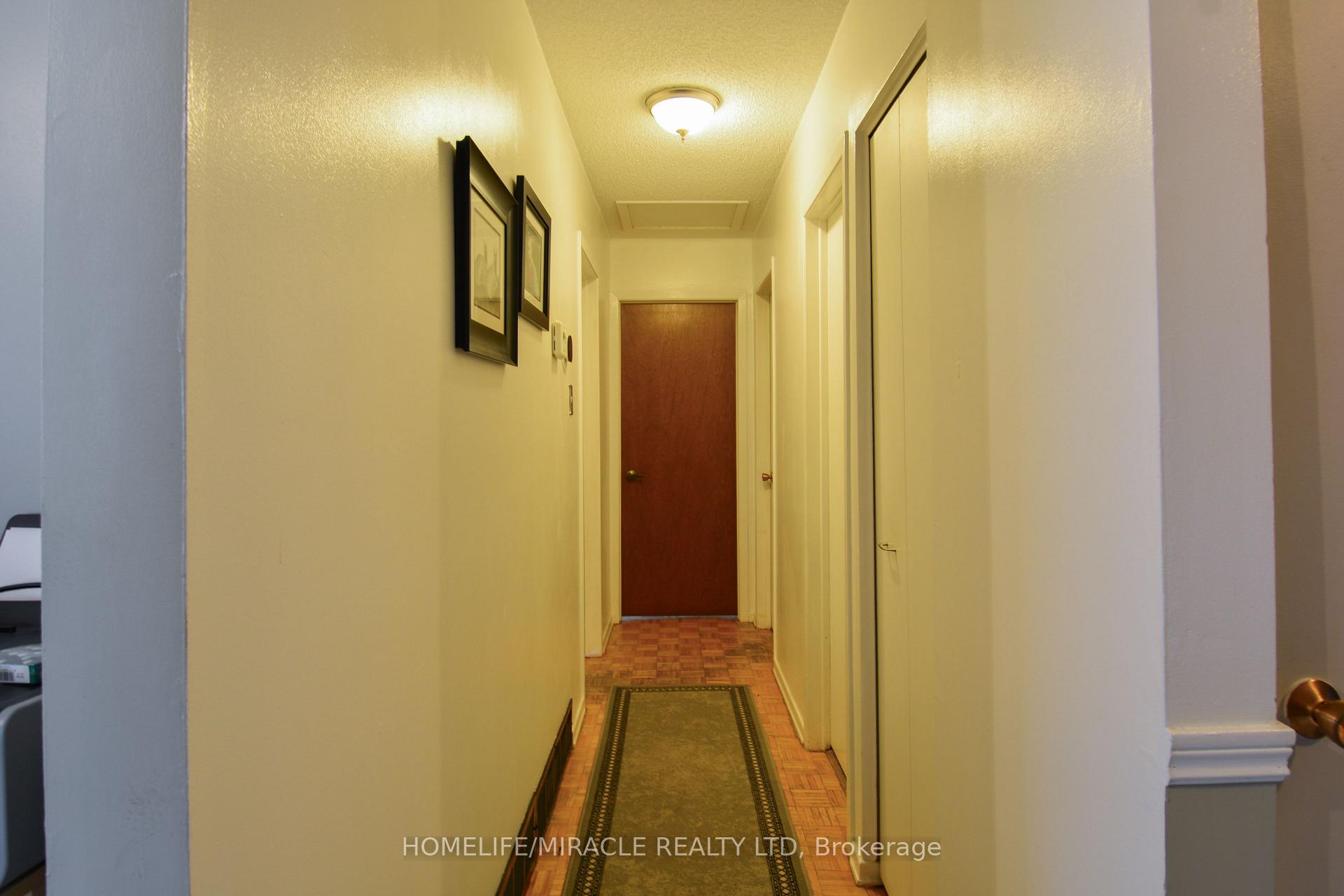 Photo 15 of 36 Arrowhead Place, Kitchener — HOMEH