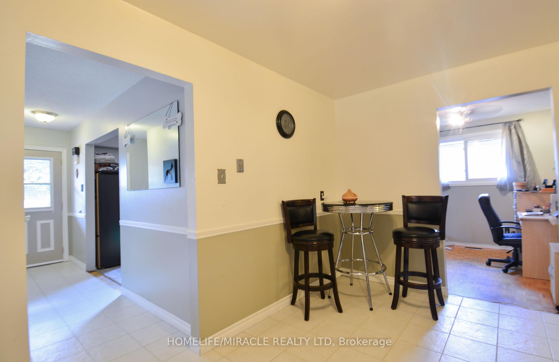 Photo 19 of 36 Arrowhead Place, Kitchener — HOMEH
