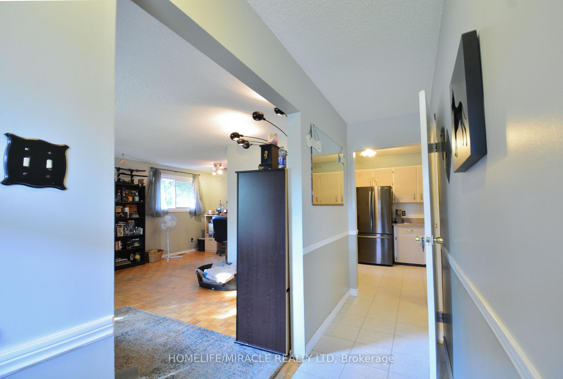 Photo 20 of 36 Arrowhead Place, Kitchener — HOMEH