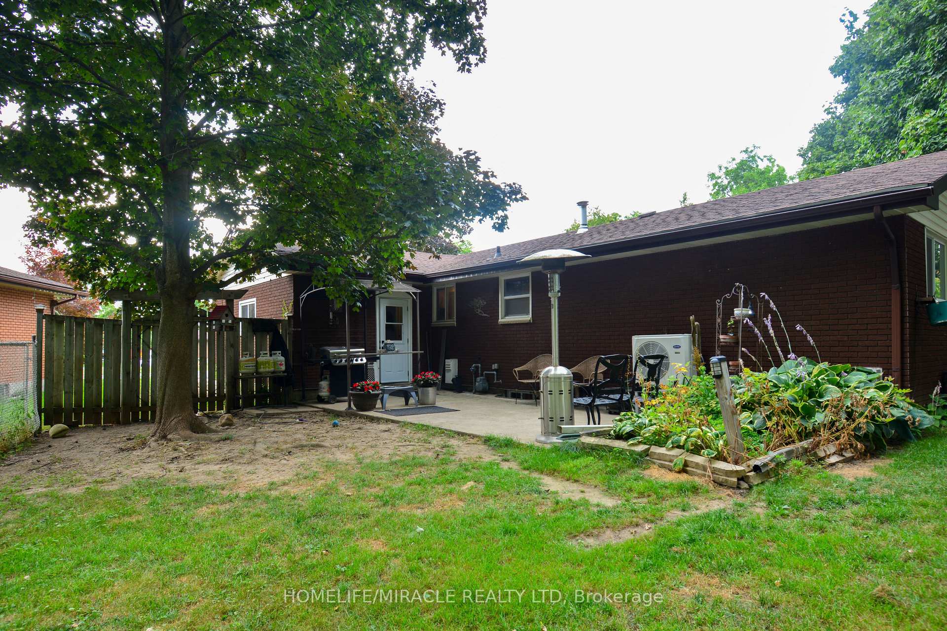 Photo 34 of 36 Arrowhead Place, Kitchener — HOMEH