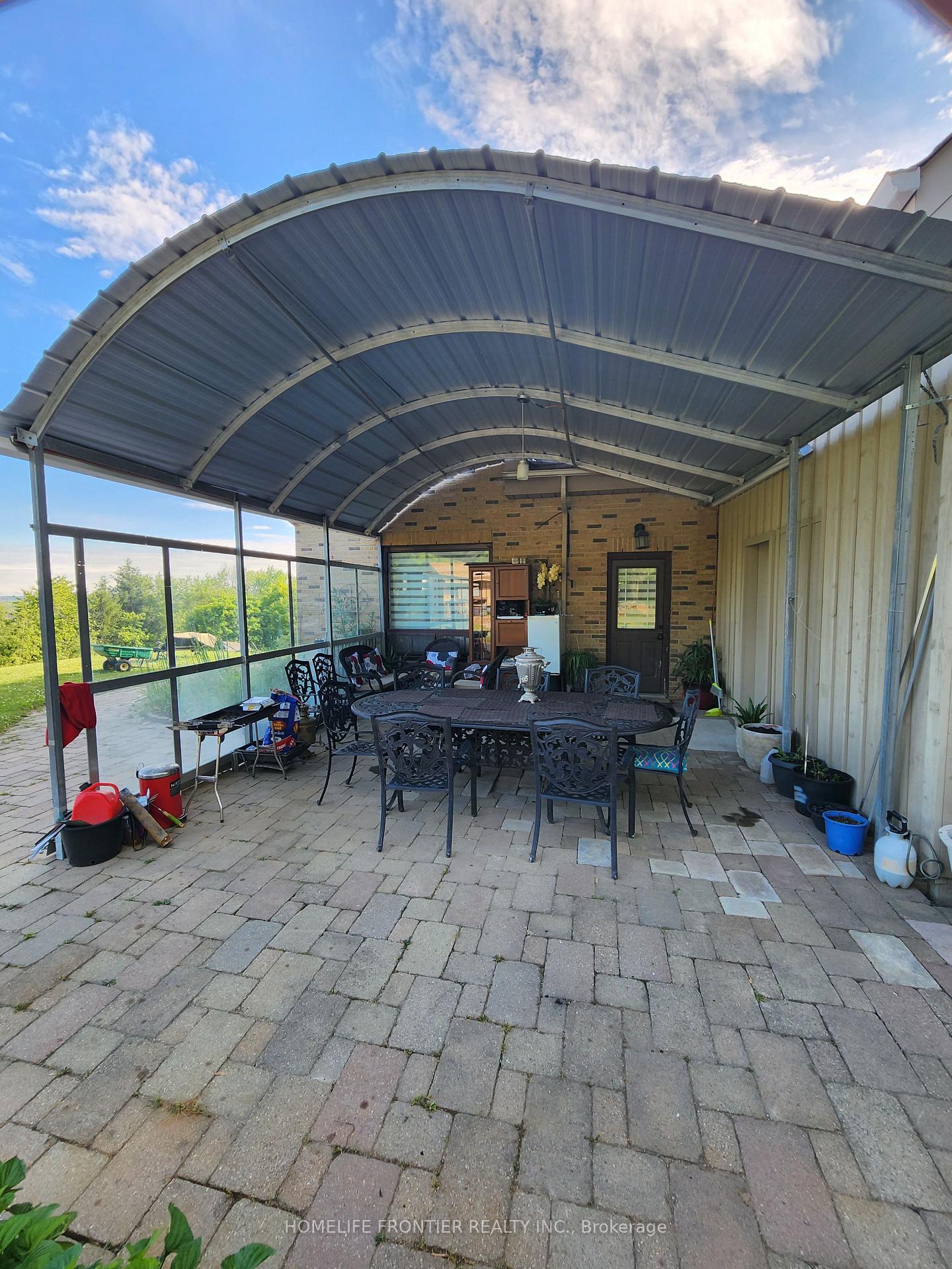 Photo 7 of 3 Mandalane Drive, King, Schomberg — HOMEH