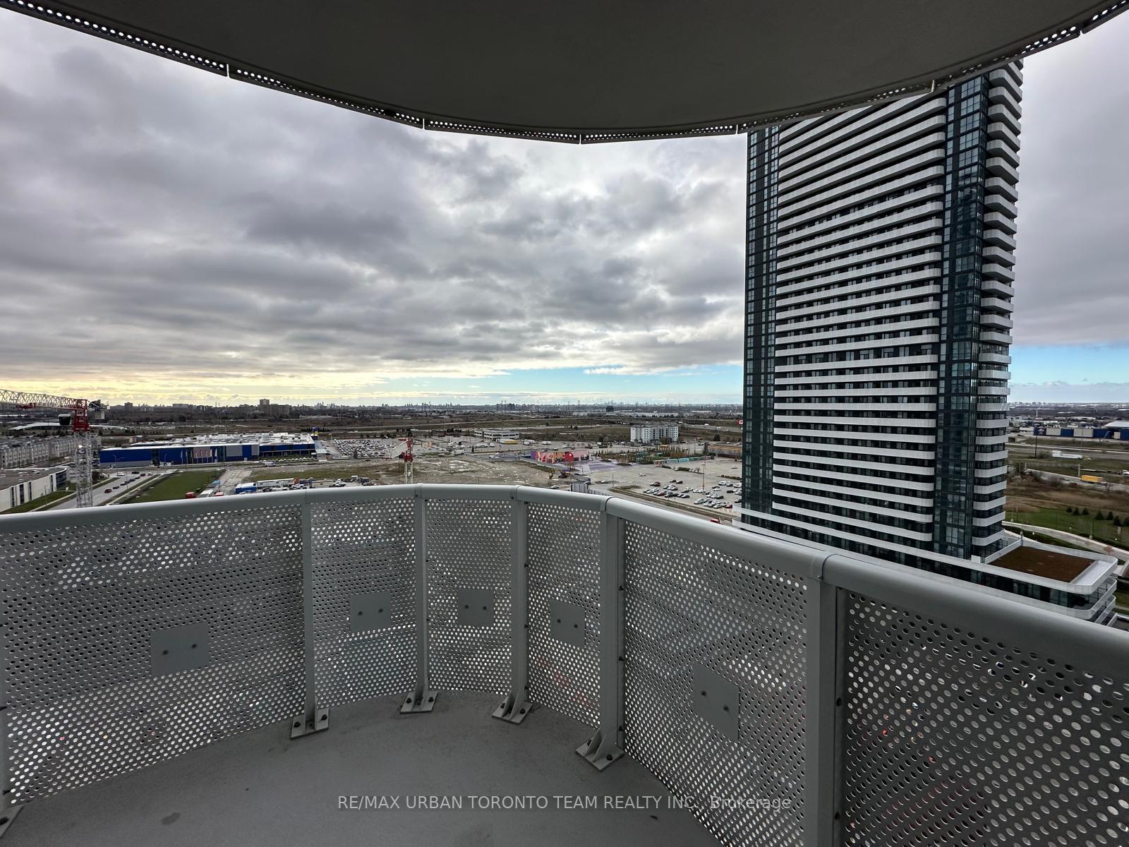 Photo 6 of Unit 1612, 8 Interchange Way, Vaughan, Vaughan Corporate Centre — HOMEH