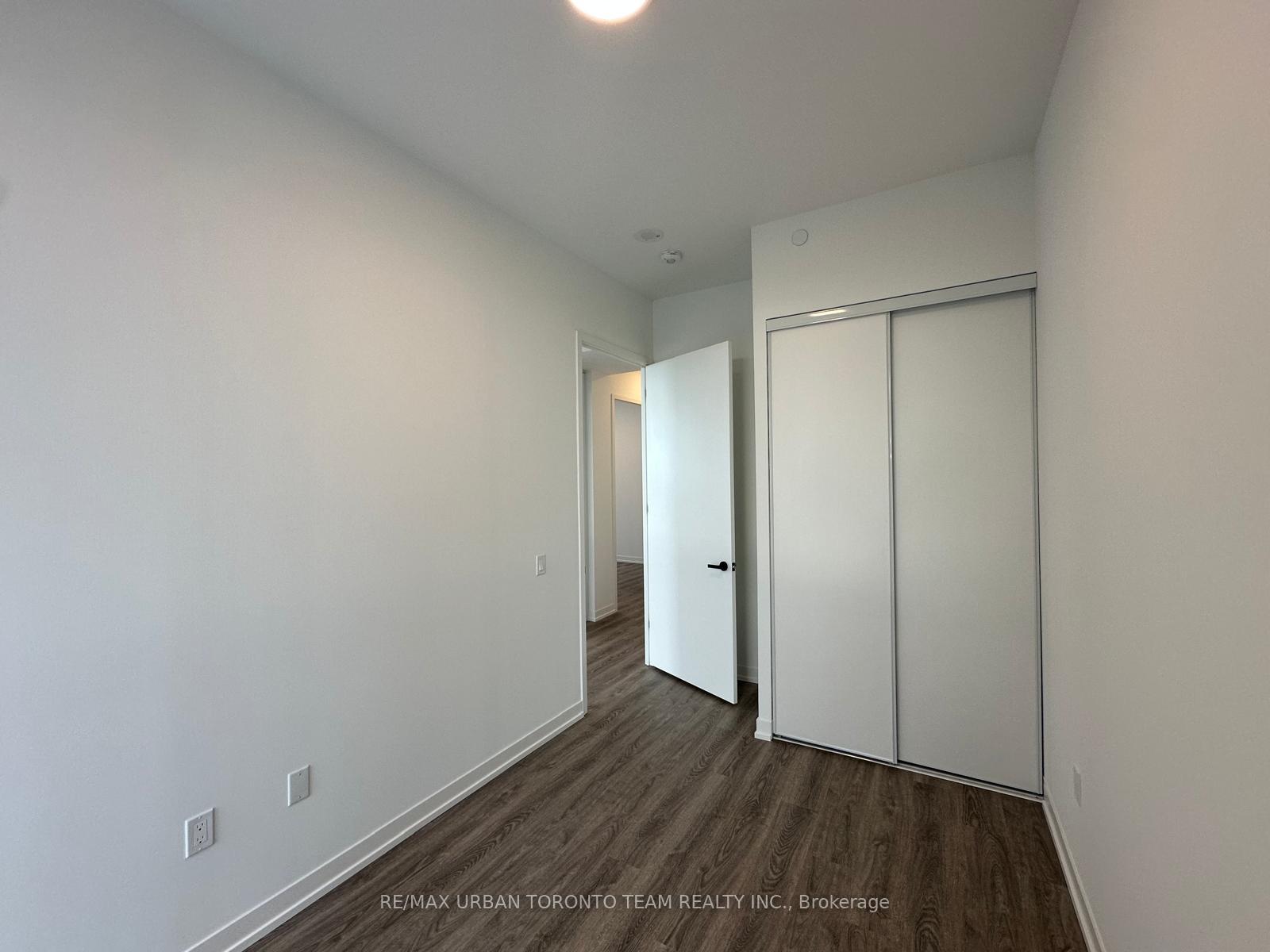 Photo 10 of Unit 1612, 8 Interchange Way, Vaughan, Vaughan Corporate Centre — HOMEH