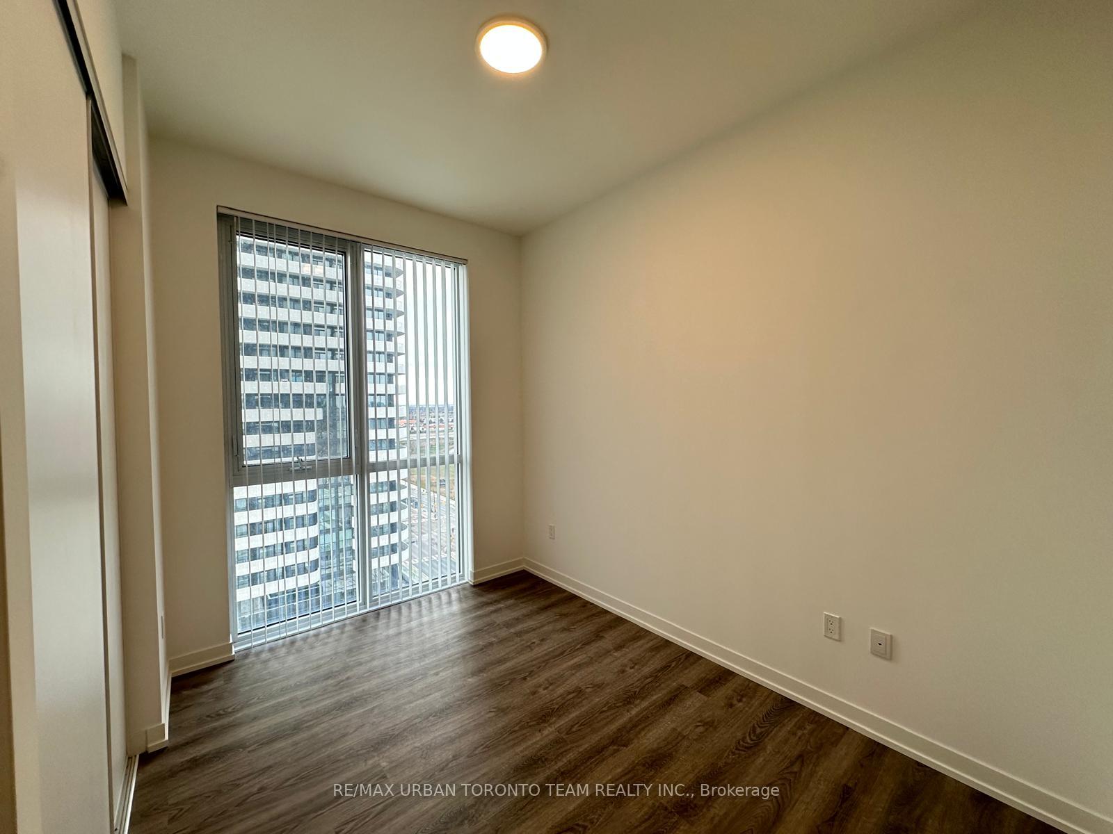 Photo 11 of Unit 1612, 8 Interchange Way, Vaughan, Vaughan Corporate Centre — HOMEH