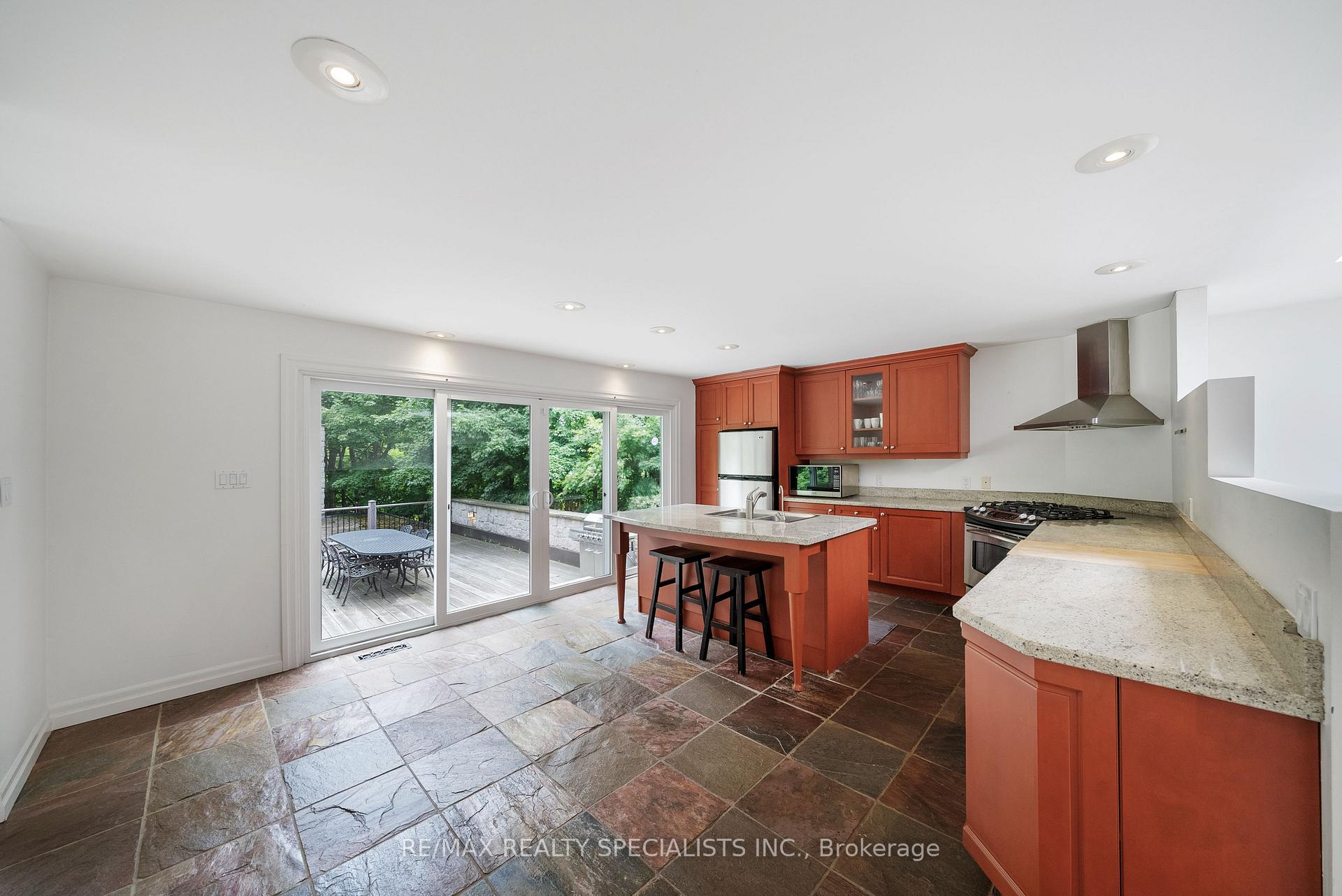 Photo 3 of 15139 Rockside Road, Caledon, Rural Caledon — HOMEH