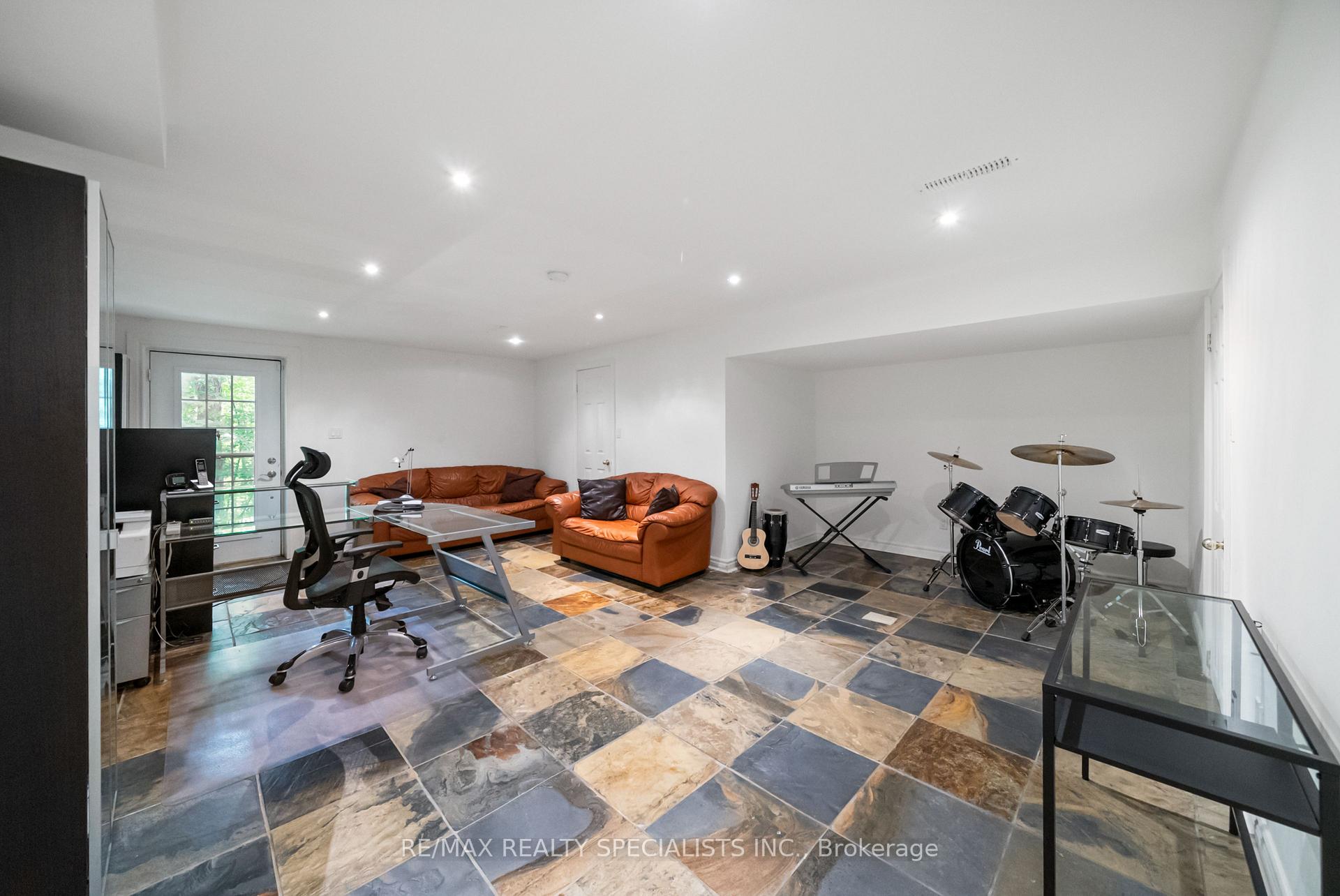 Photo 24 of 15139 Rockside Road, Caledon, Rural Caledon — HOMEH