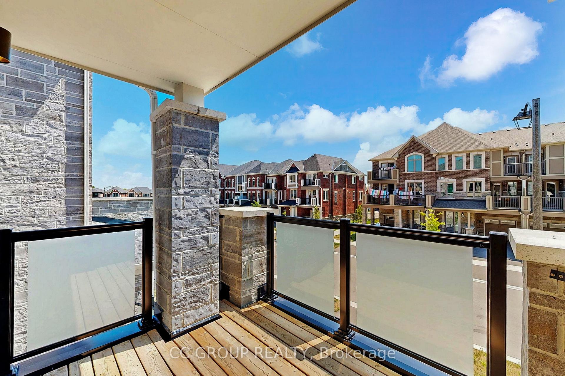 Photo 46 of 30 Thomas Frisby Jr Crescent, Markham, Victoria Square — HOMEH