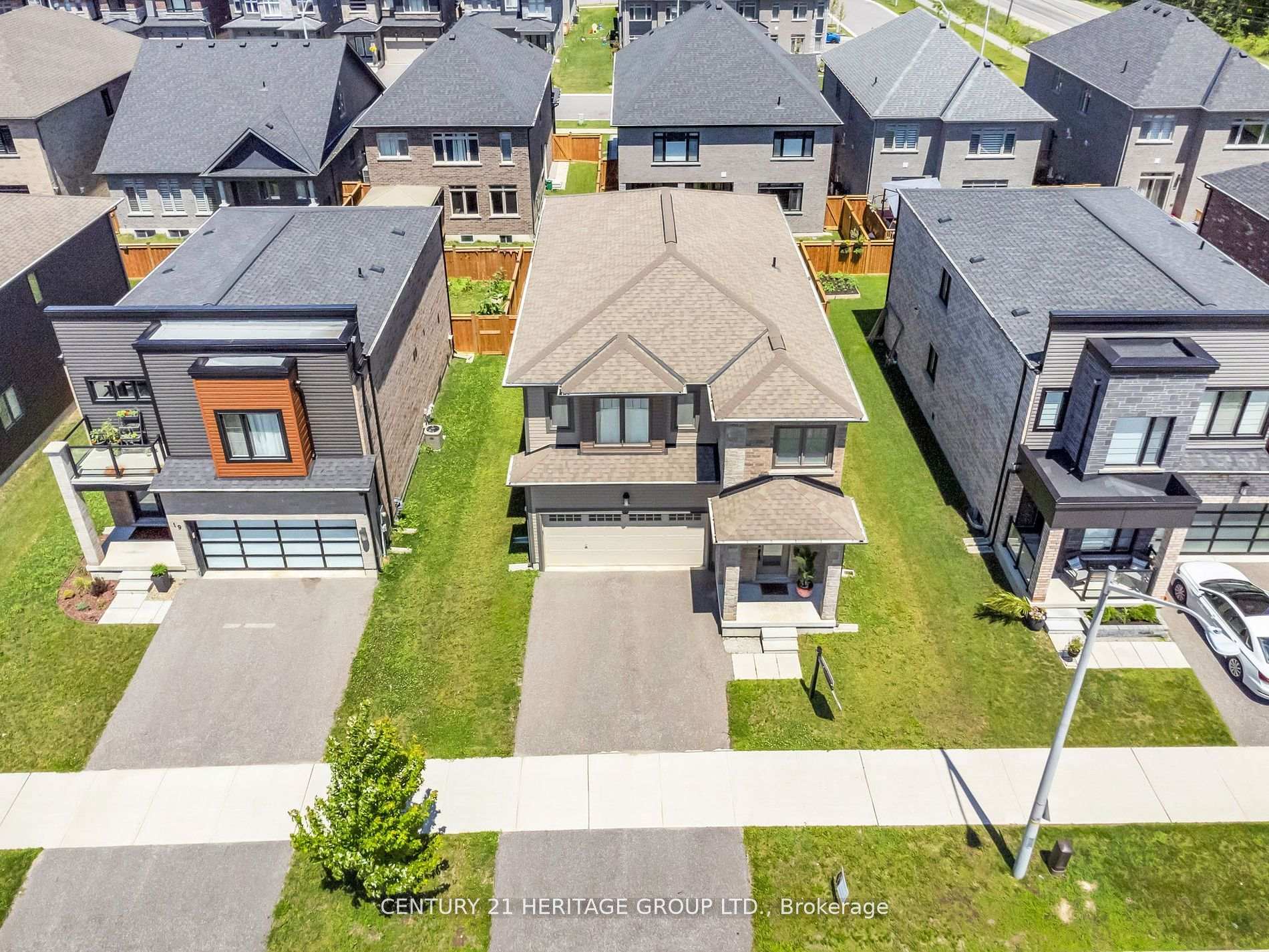 Photo 9 of 13 Mabern Street, Barrie, Holly — HOMEH