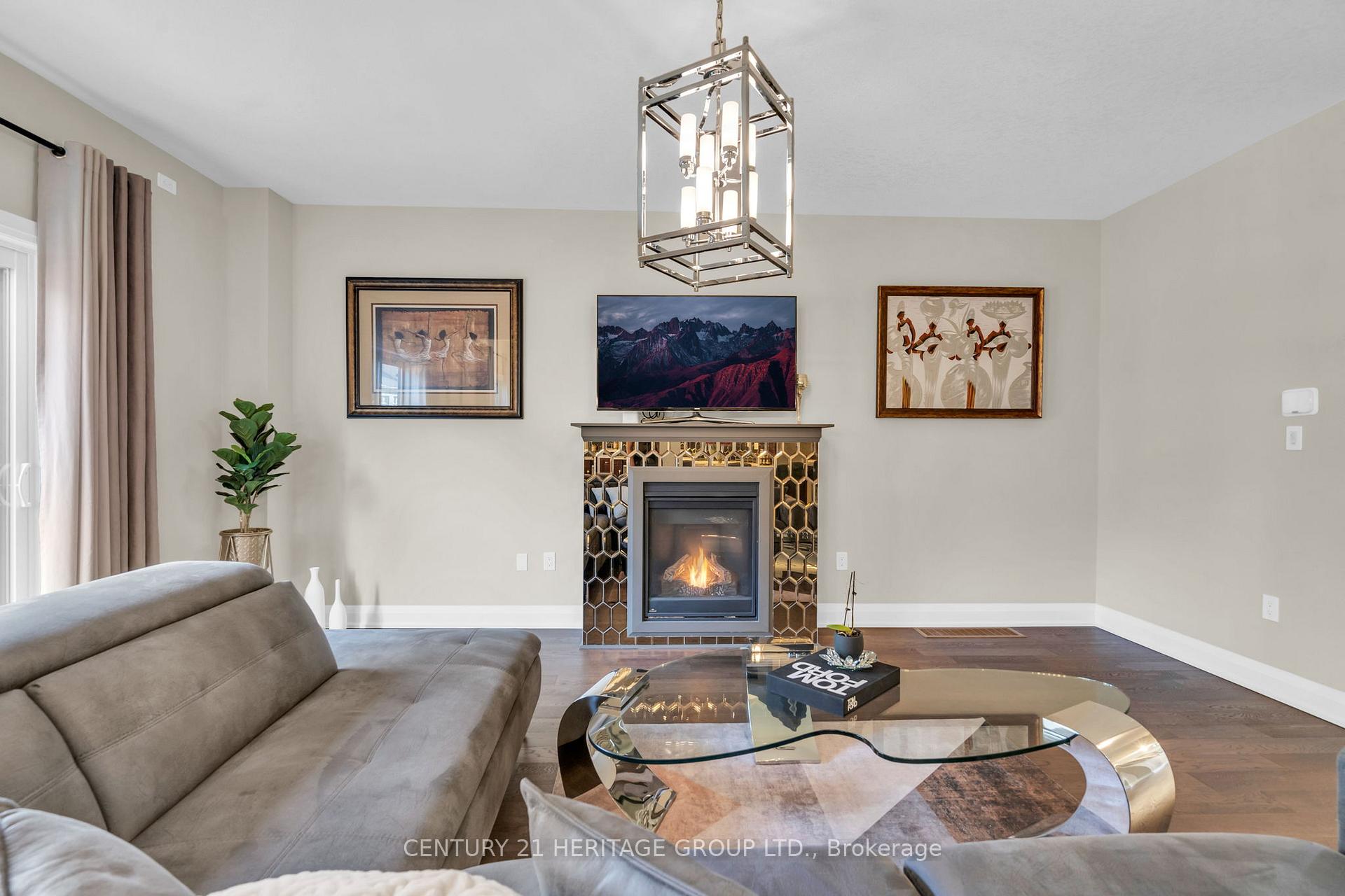 Photo 19 of 13 Mabern Street, Barrie, Holly — HOMEH