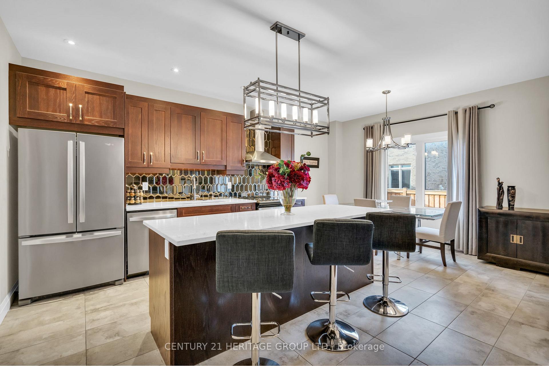 Photo 23 of 13 Mabern Street, Barrie, Holly — HOMEH
