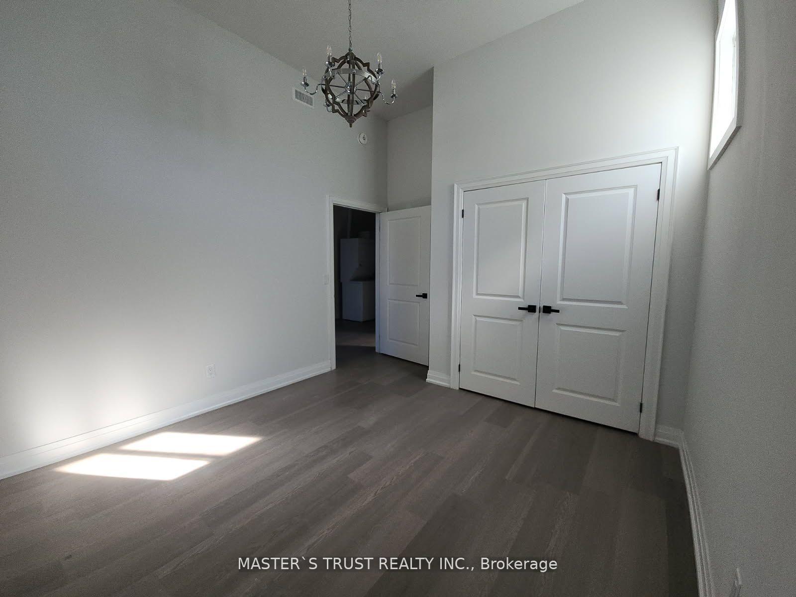 Photo 8 of Unit 3, 54 Main Street S, Uxbridge — HOMEH