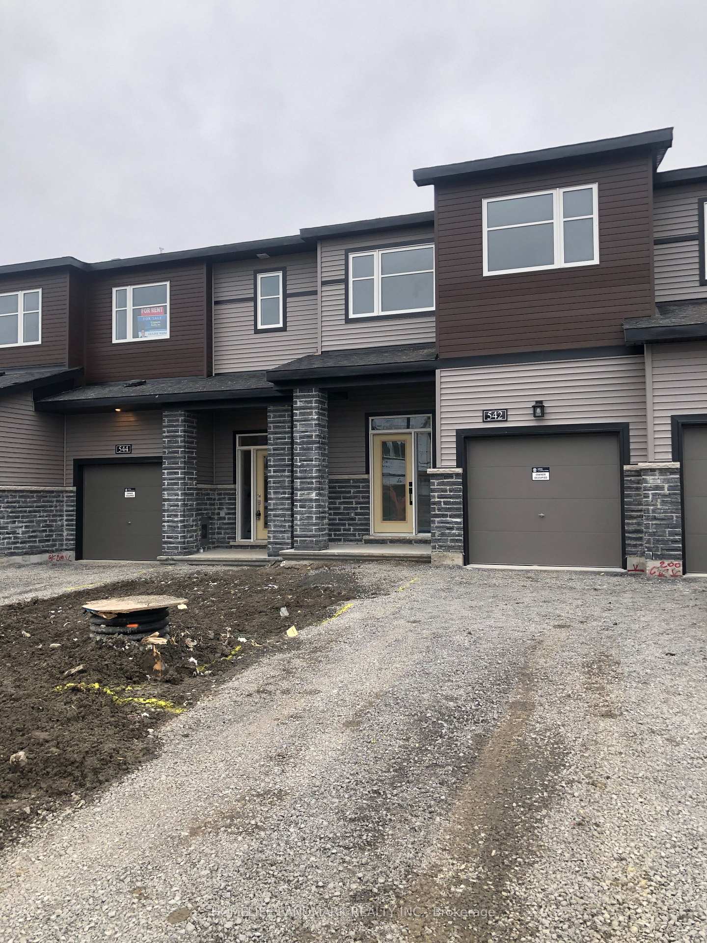 Front of 542 Clemency Crescent
