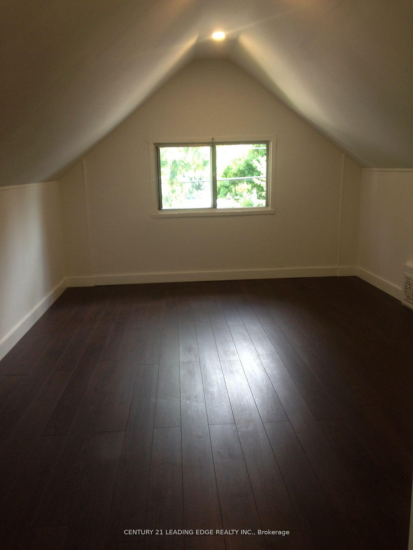 Photo 6 of 360A Lawrence Avenue W, Toronto, Bedford Park-Nortown — HOMEH
