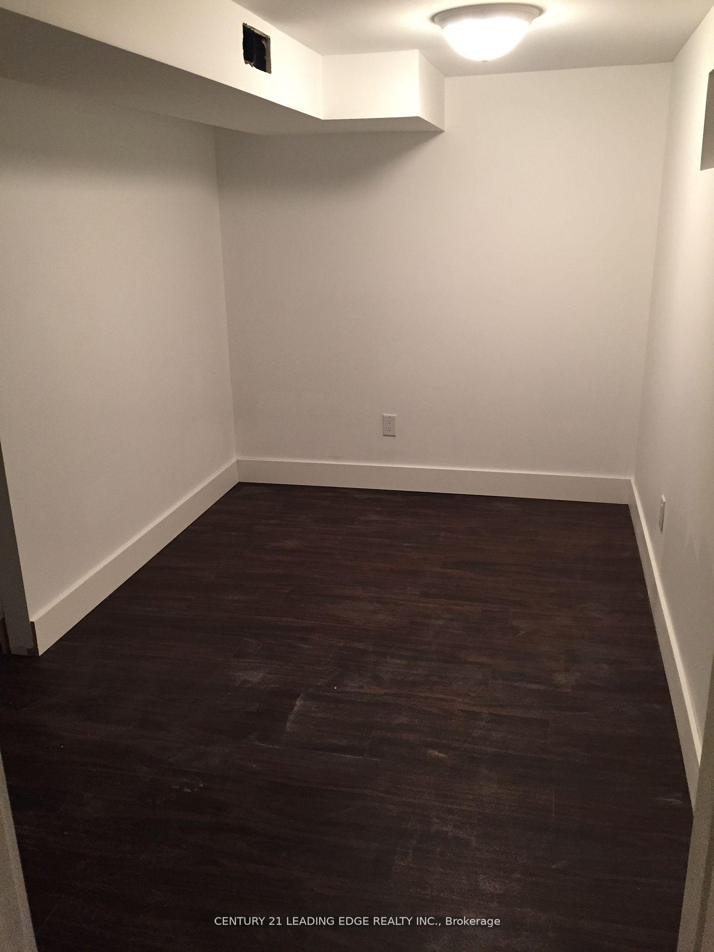 Photo 8 of 360A Lawrence Avenue W, Toronto, Bedford Park-Nortown — HOMEH