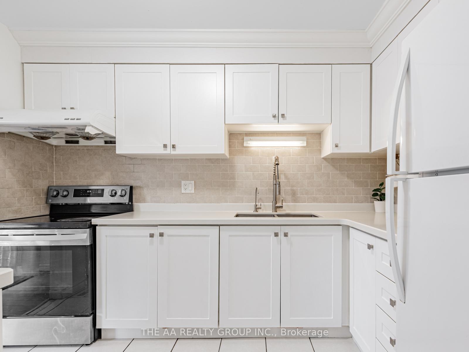 Photo 13 of Unit 20, 50 Bridletowne Circle, Scarborough, L'Amoreaux — HOMEH
