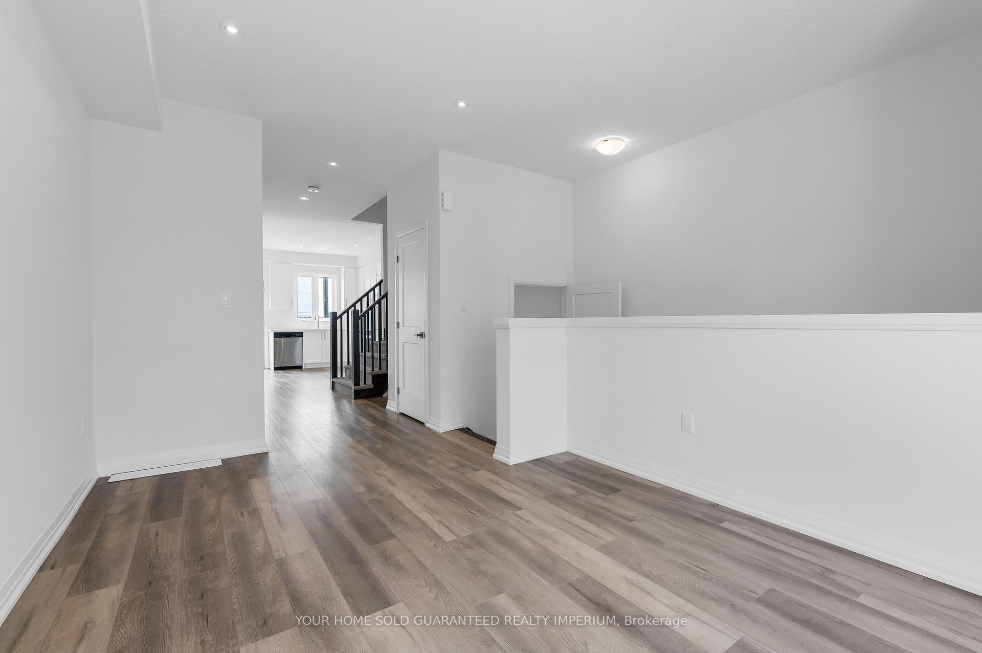 Photo 5 of Unit 39, 61 Soho Street, Hamilton, Stoney Creek — HOMEH