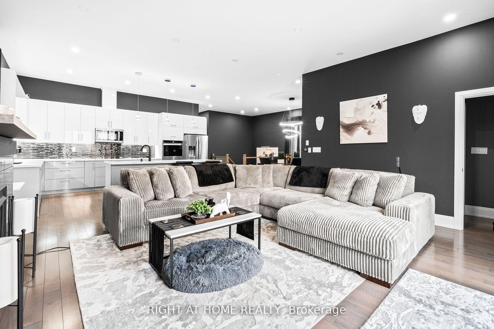 Photo 8 of 993 Gilmore Avenue, Innisfil, Lefroy — HOMEH