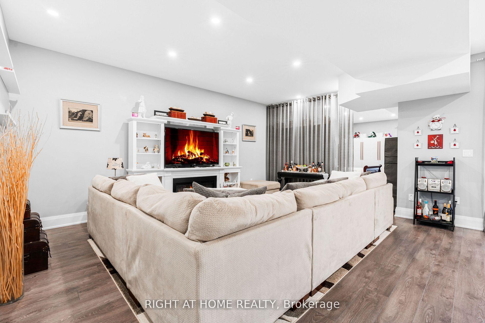 Photo 20 of 993 Gilmore Avenue, Innisfil, Lefroy — HOMEH