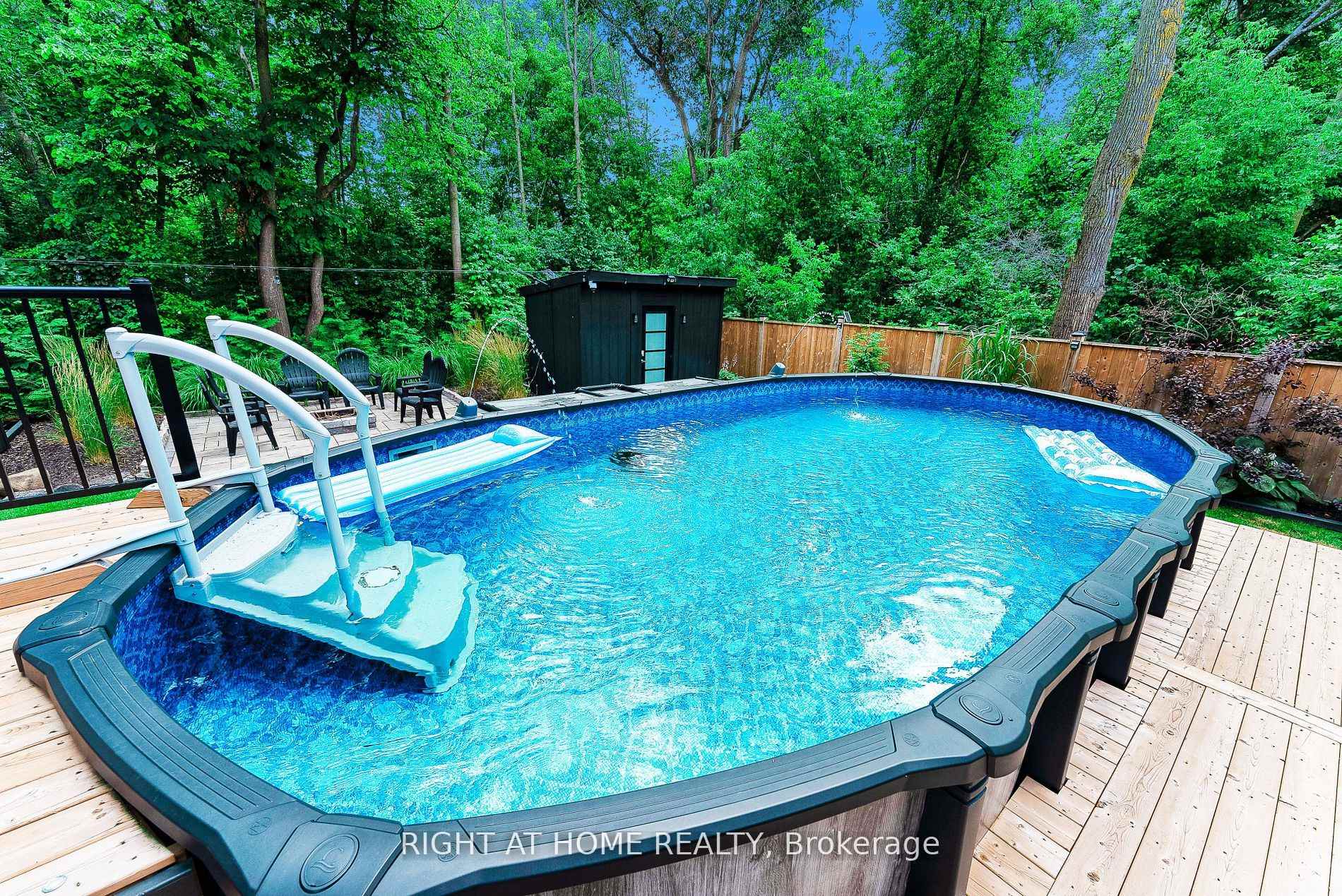 Photo 32 of 993 Gilmore Avenue, Innisfil, Lefroy — HOMEH