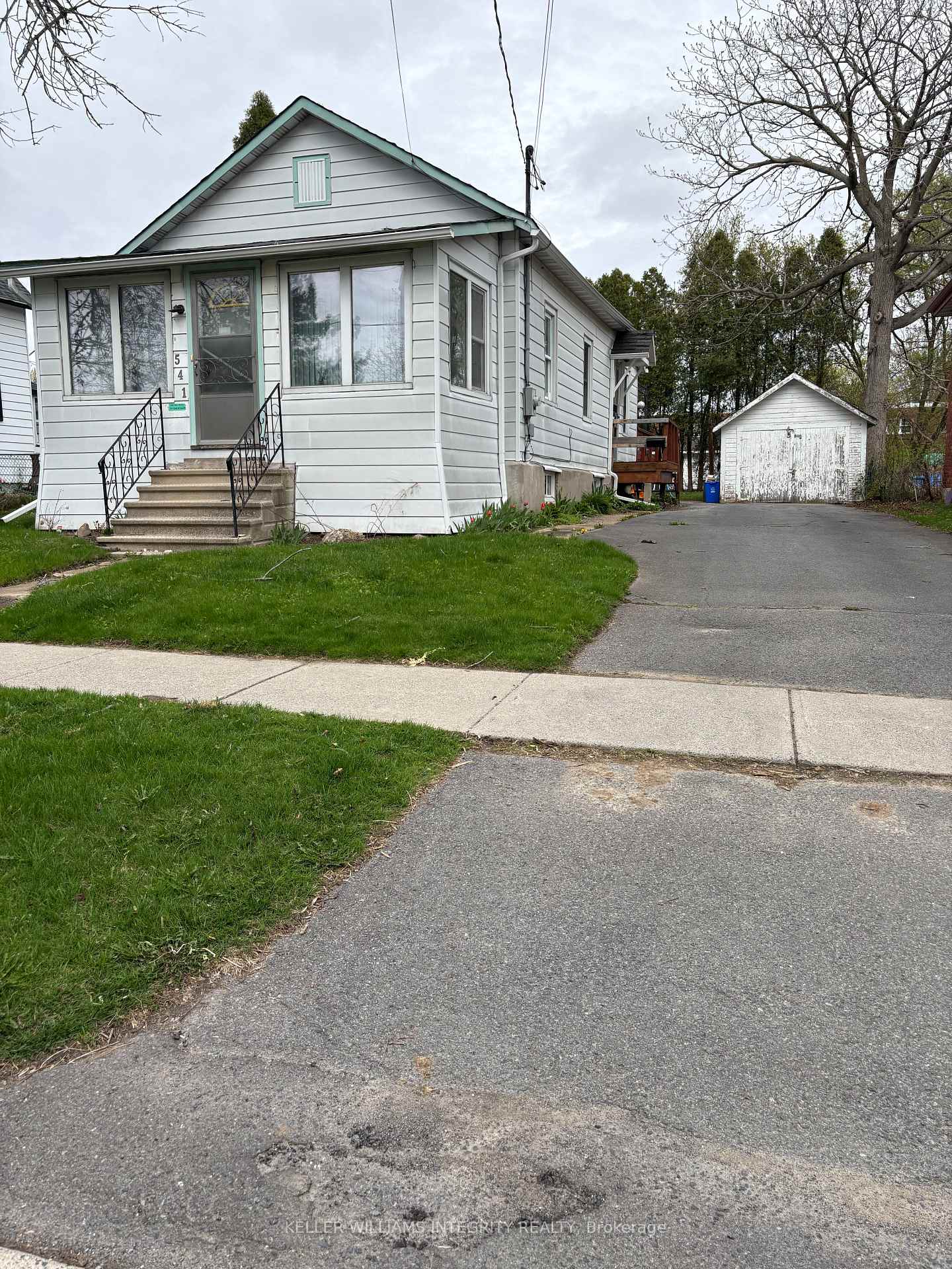 Photo 3 of 541 Adolphus Street, Cornwall — HOMEH